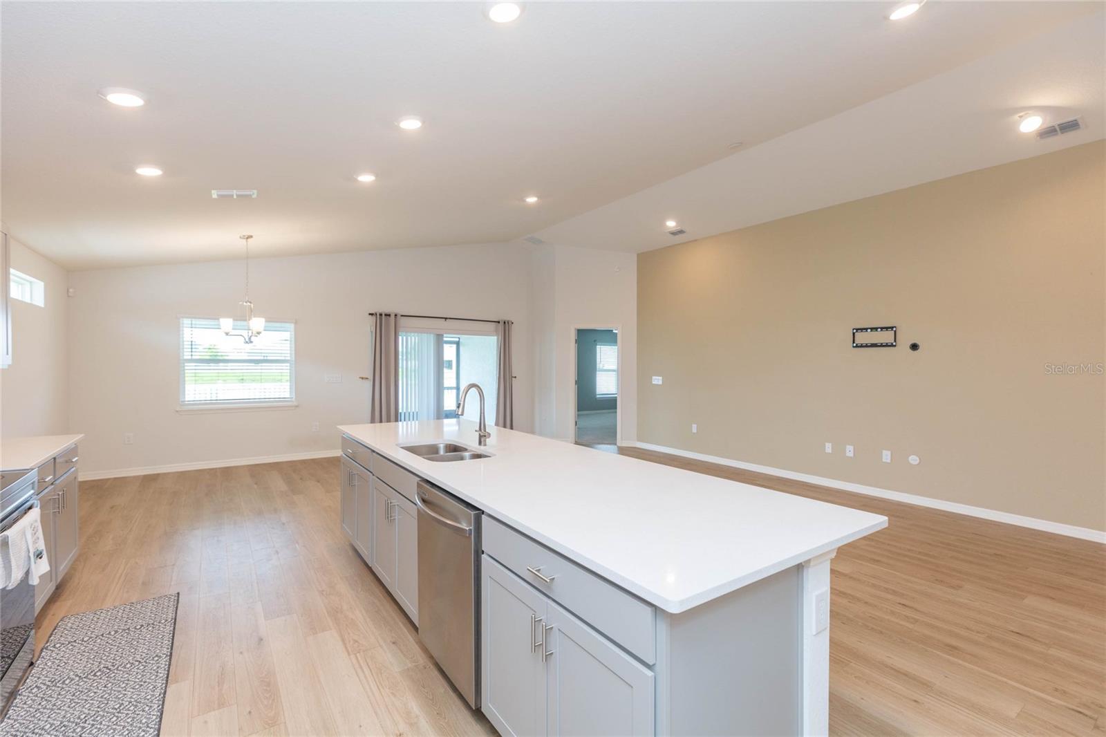 35171 CRESCENT CREEK DR — photo 13