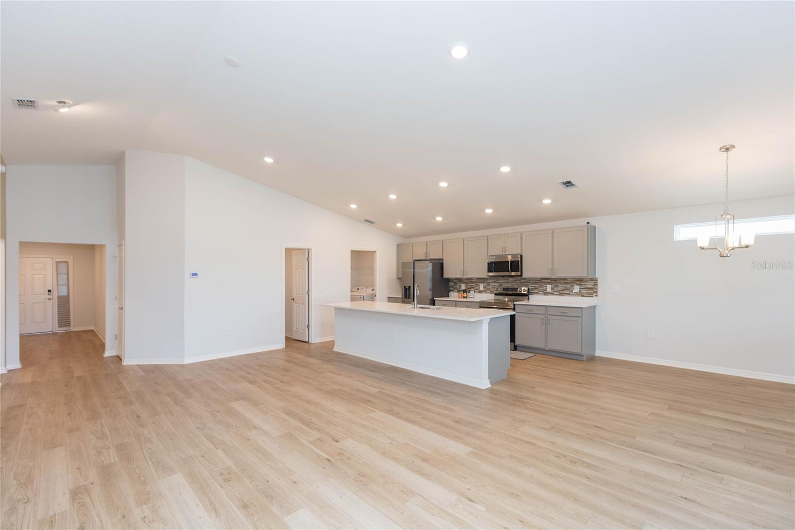 35171 CRESCENT CREEK DR — photo 7