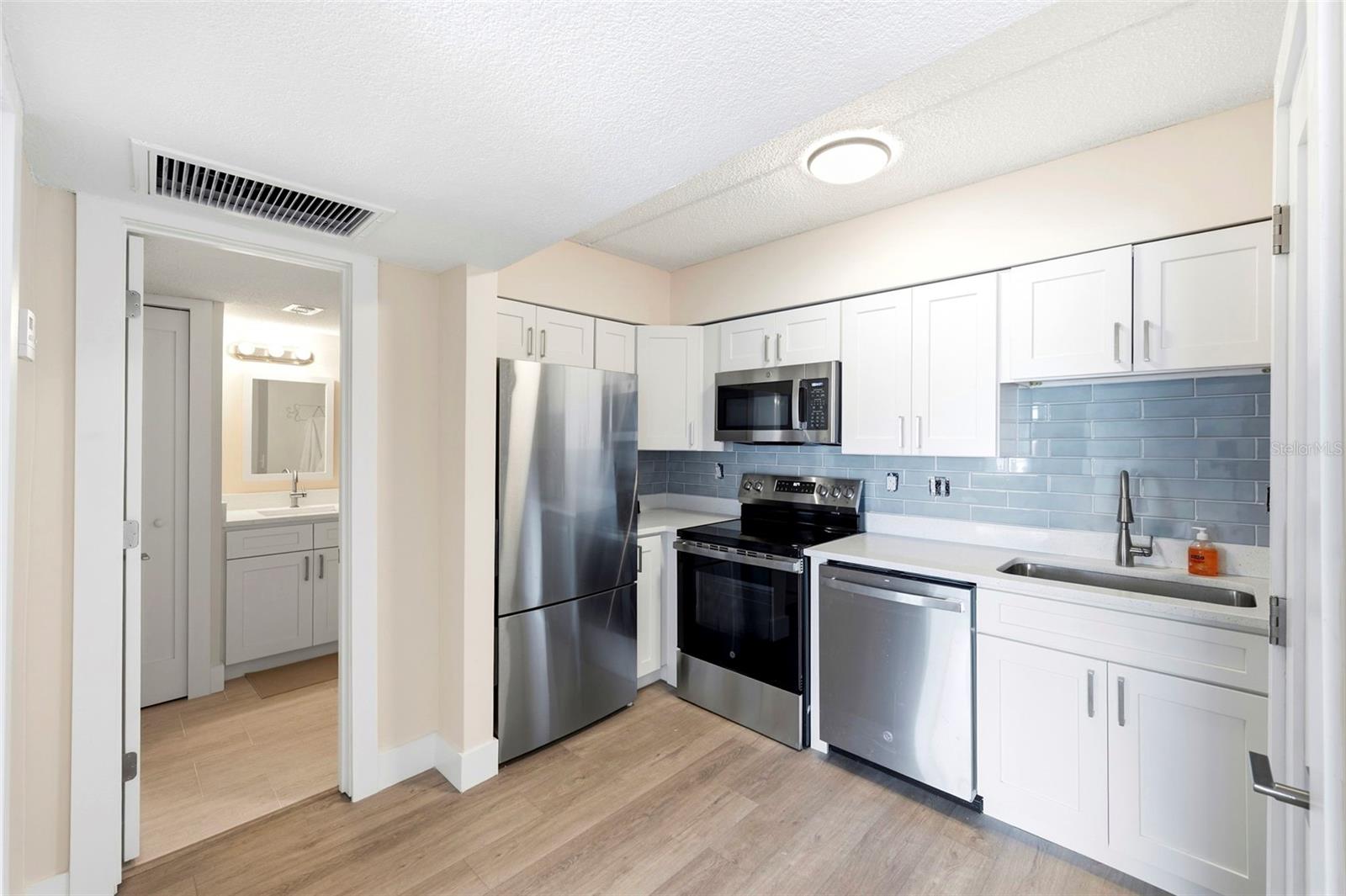 10365 PARADISE BLVD #1 — photo 4