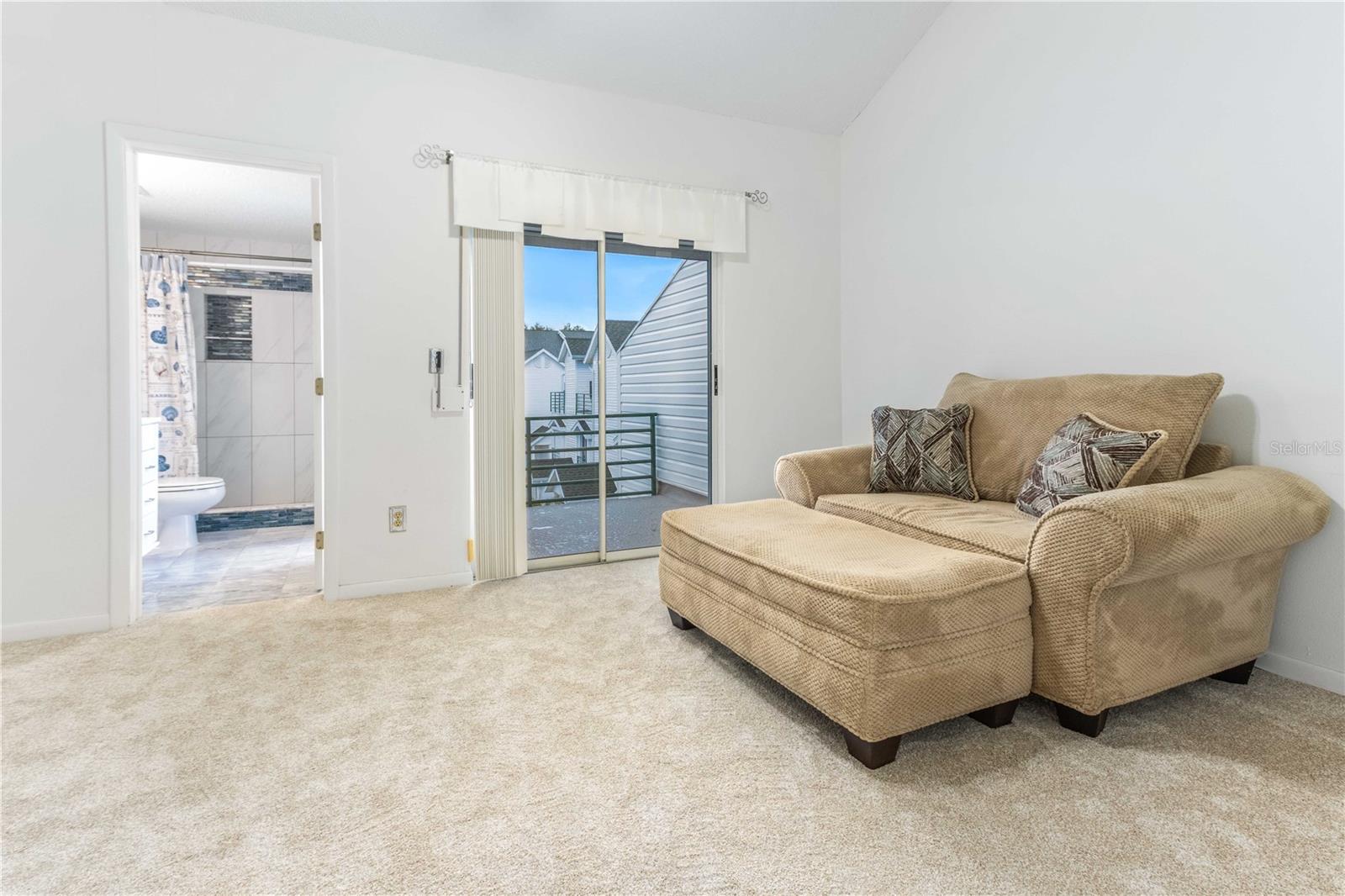 320 ISLAND WAY #605 — photo 30