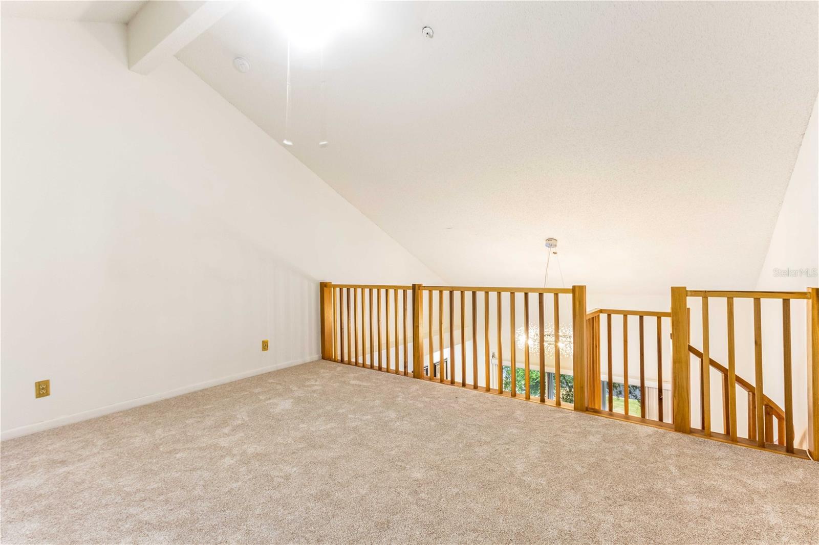 320 ISLAND WAY #605 — photo 24
