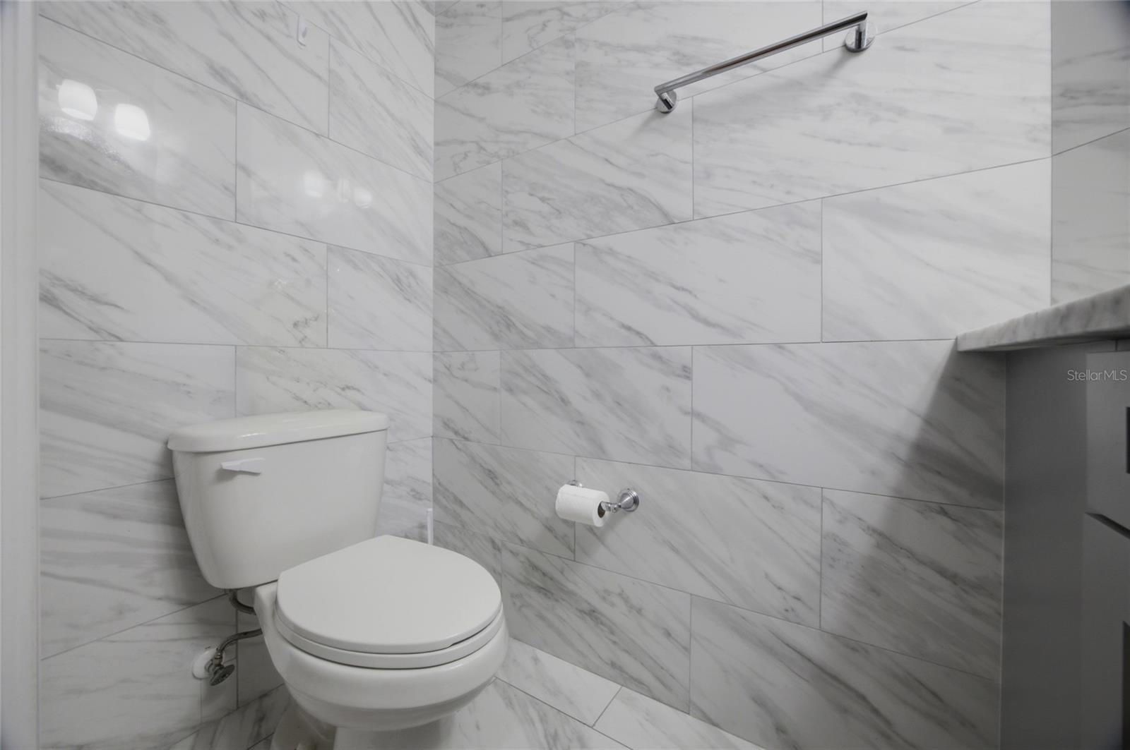 12407 GILMERTON MIST LN — photo 18