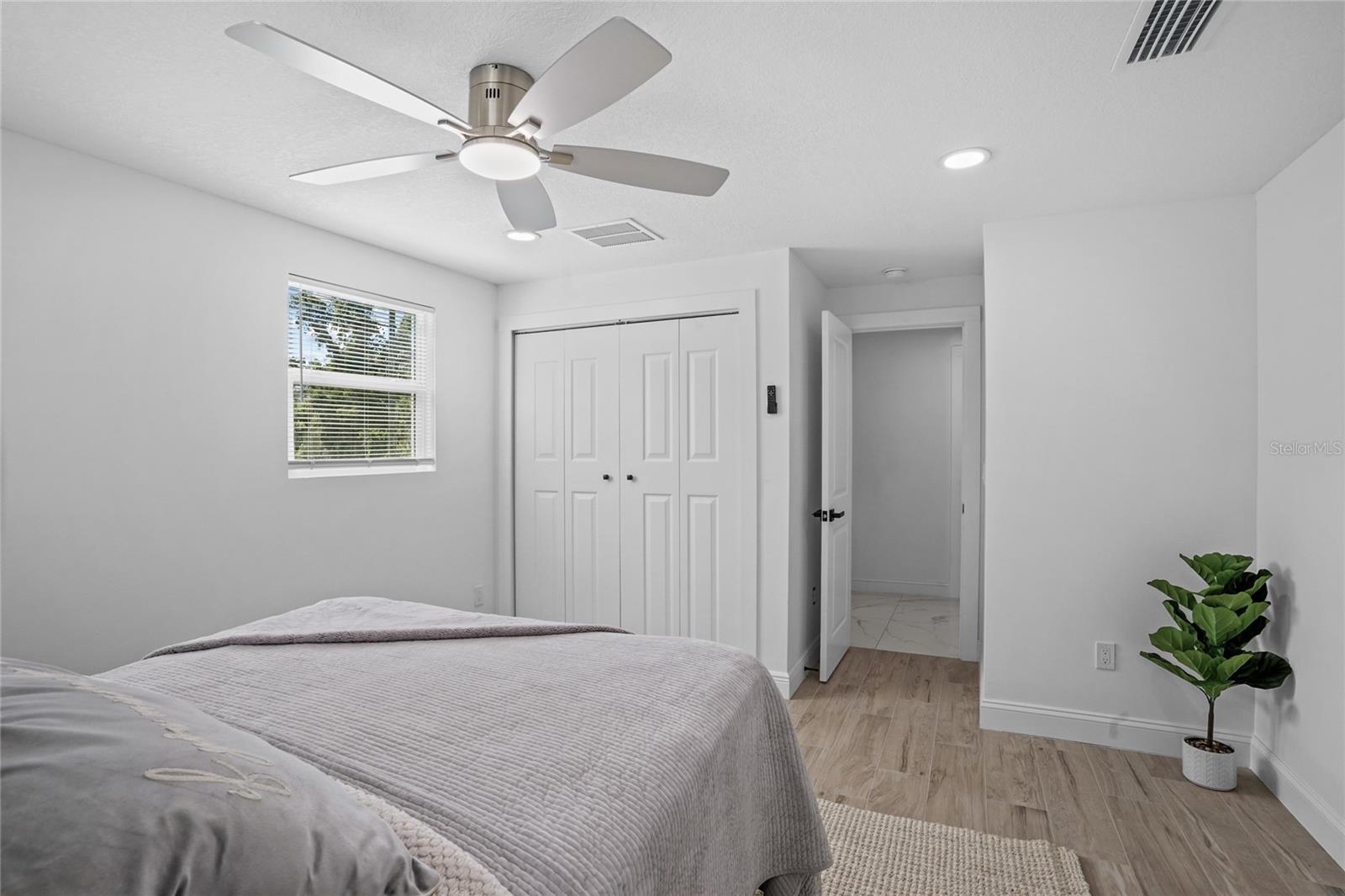 6400 MONTANA AVE — photo 13