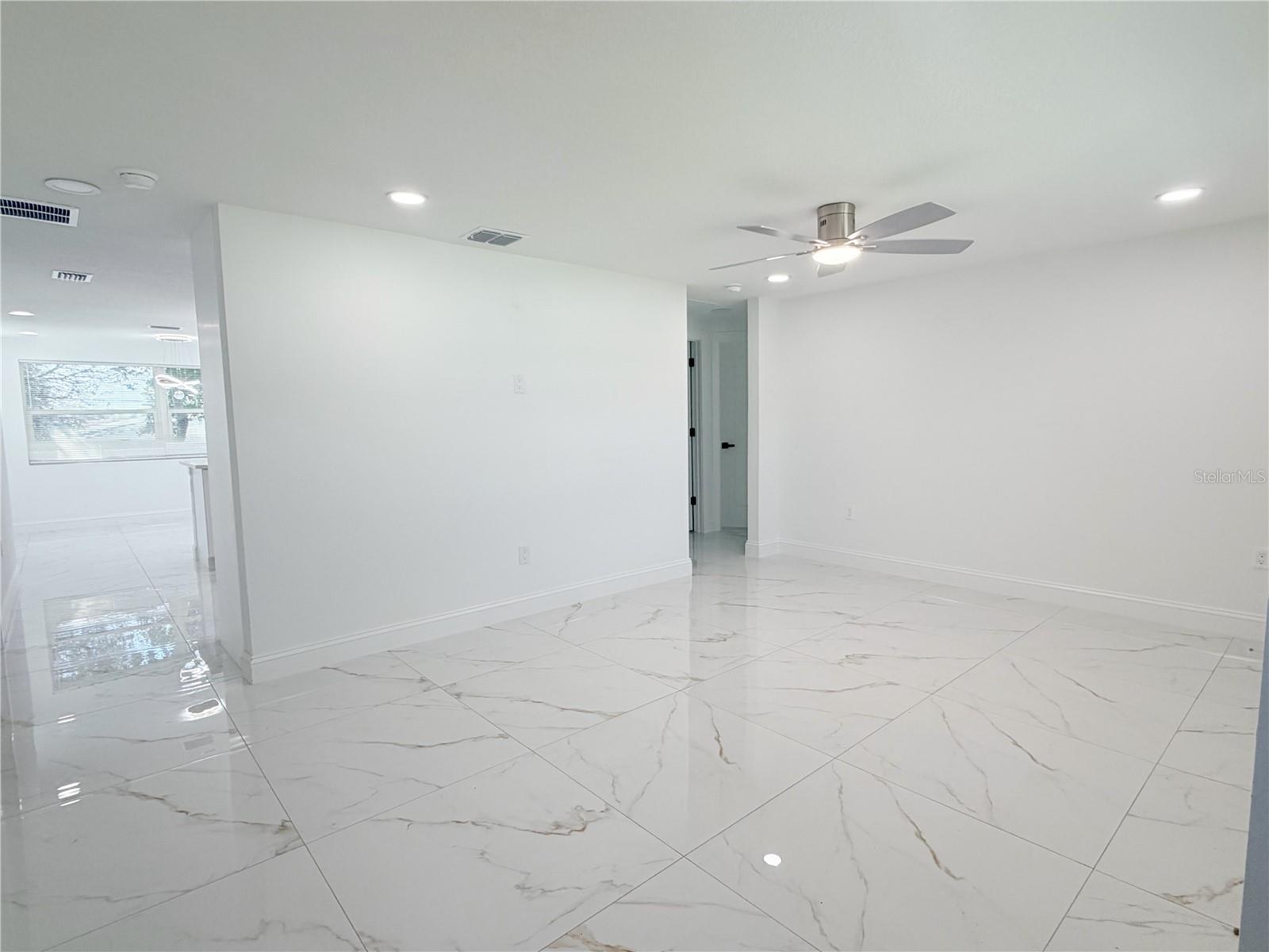 6400 MONTANA AVE — photo 4