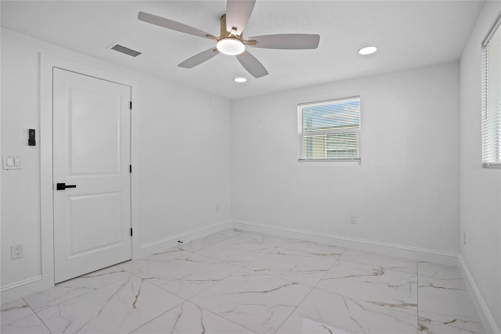 6400 MONTANA AVE — photo 15