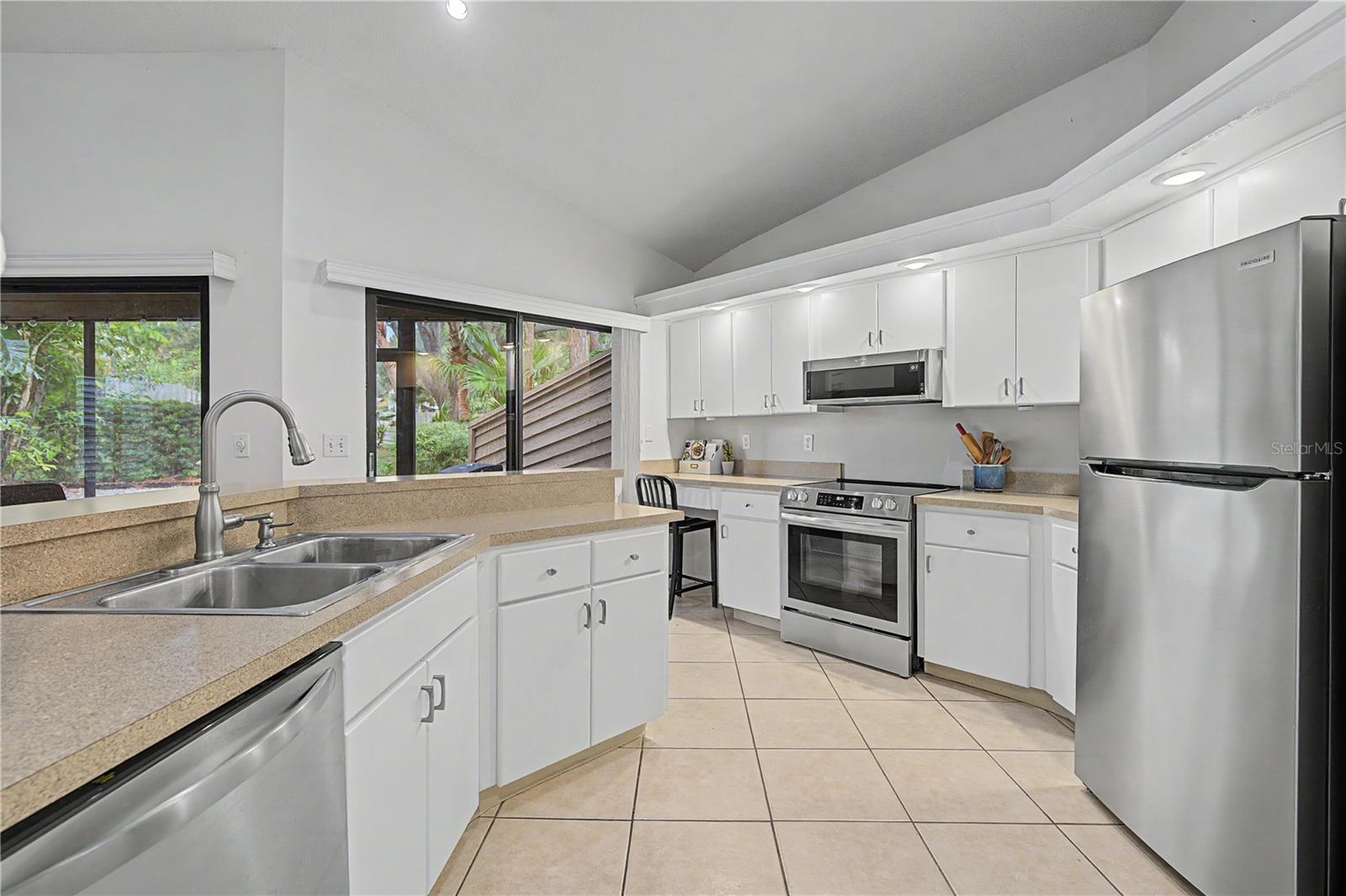 207 LIGHTHOUSE CT — photo 16