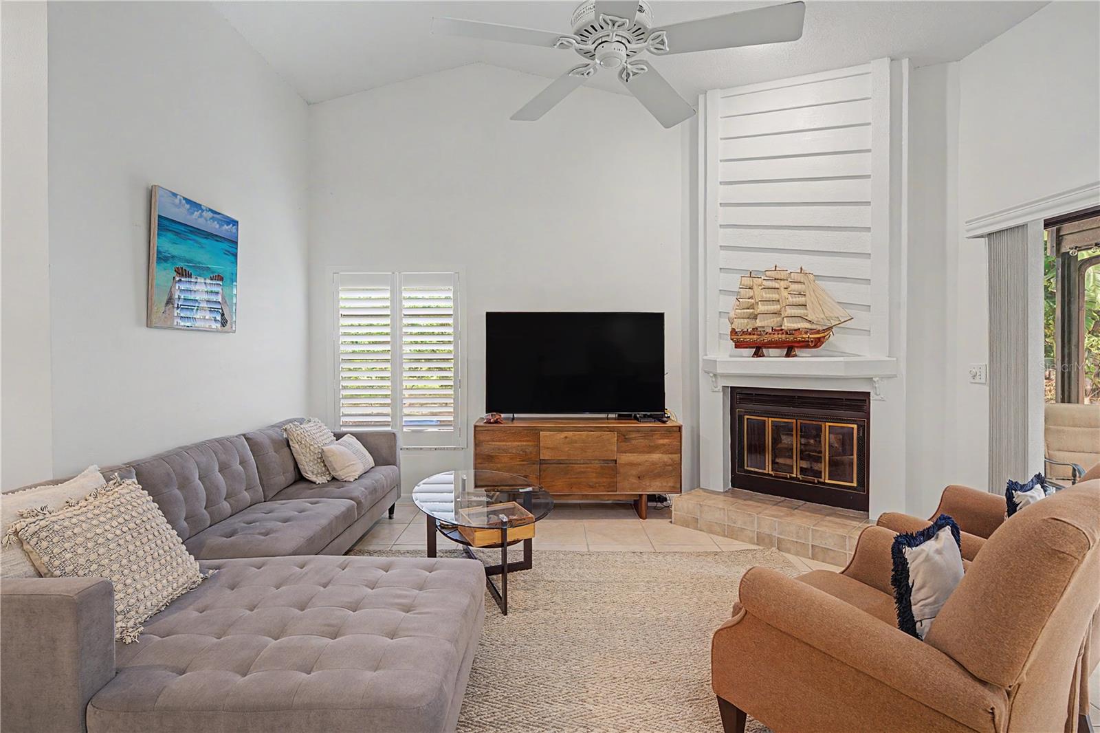 207 LIGHTHOUSE CT — photo 10