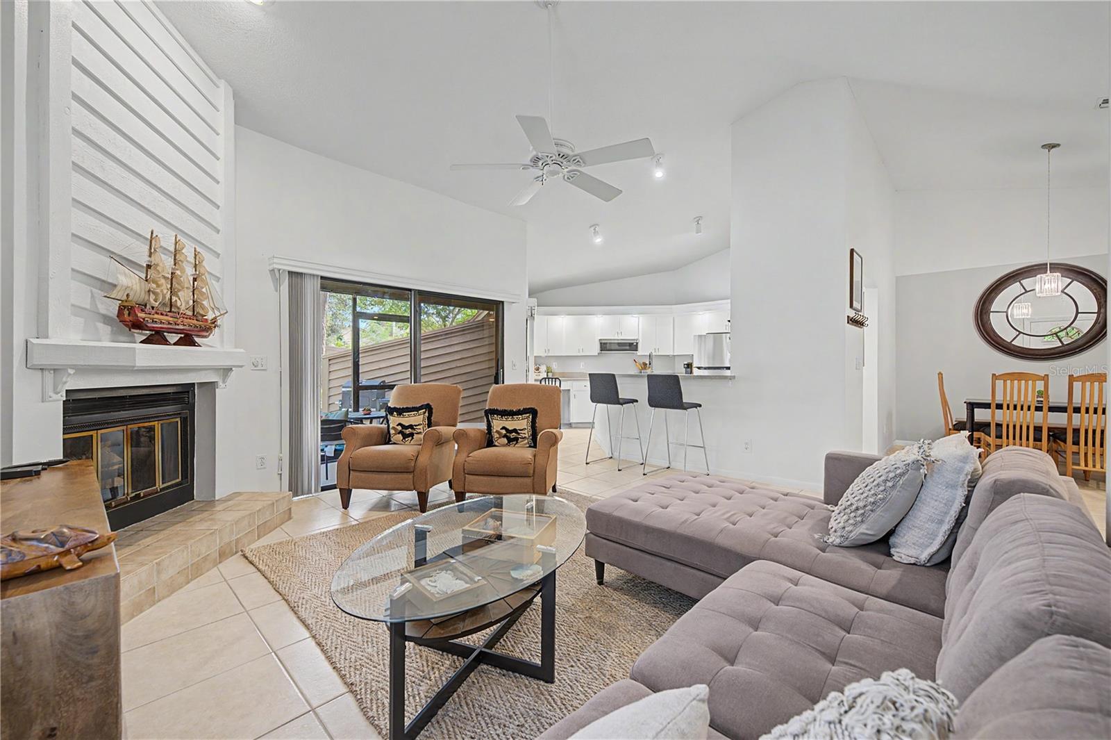 207 LIGHTHOUSE CT — photo 11