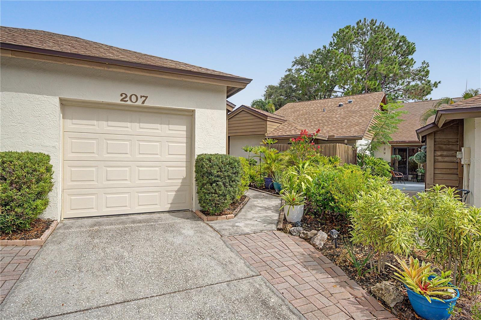 207 LIGHTHOUSE CT — photo 4