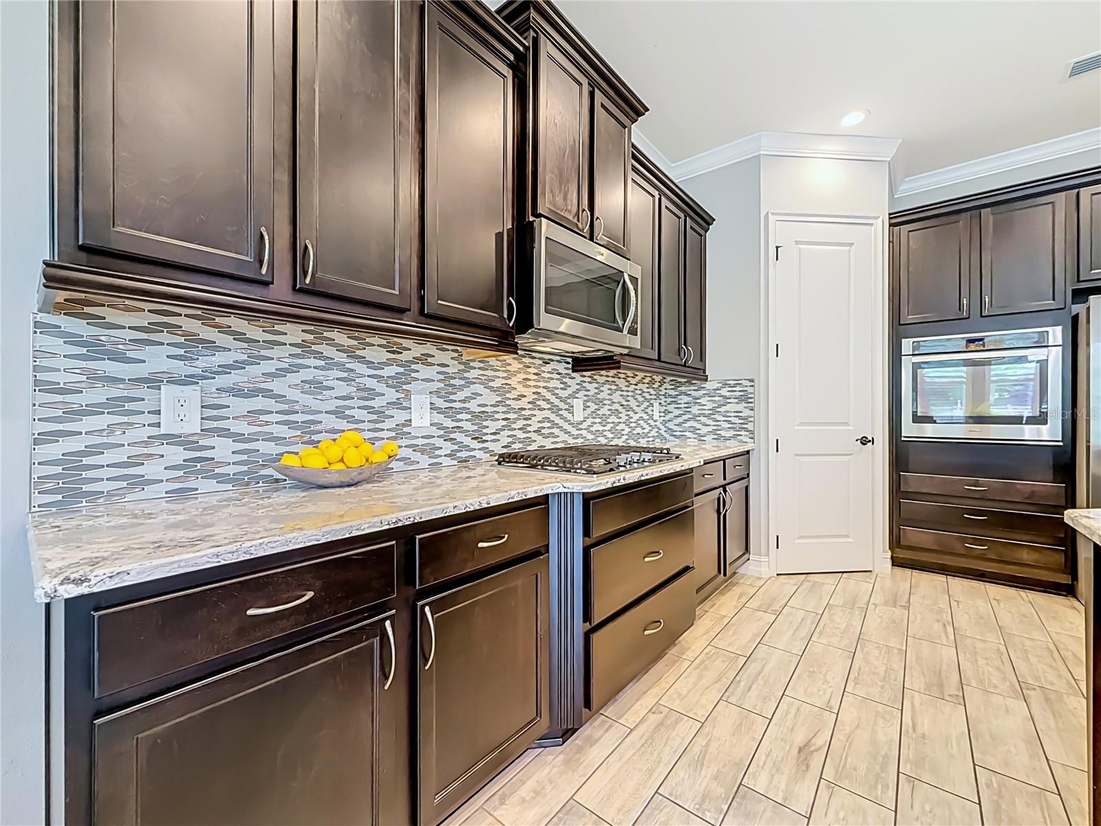 3504 LANDS END WAY — photo 23