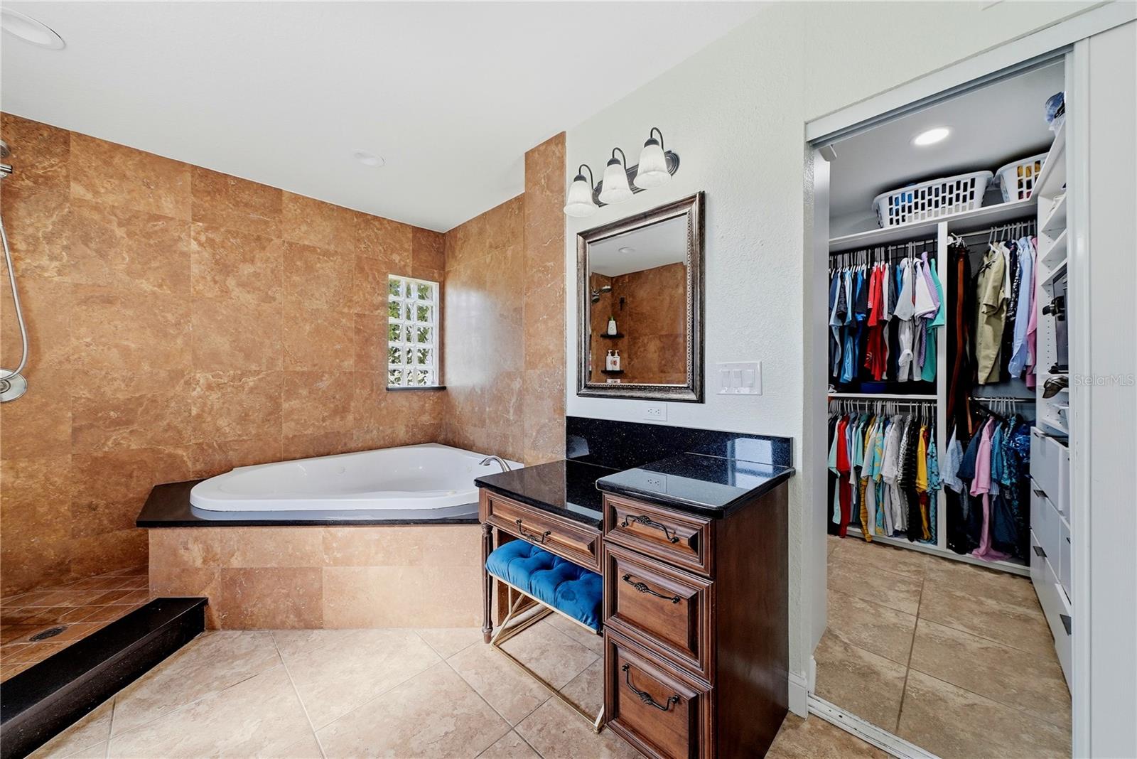 3006 W SAINT CONRAD ST — photo 34