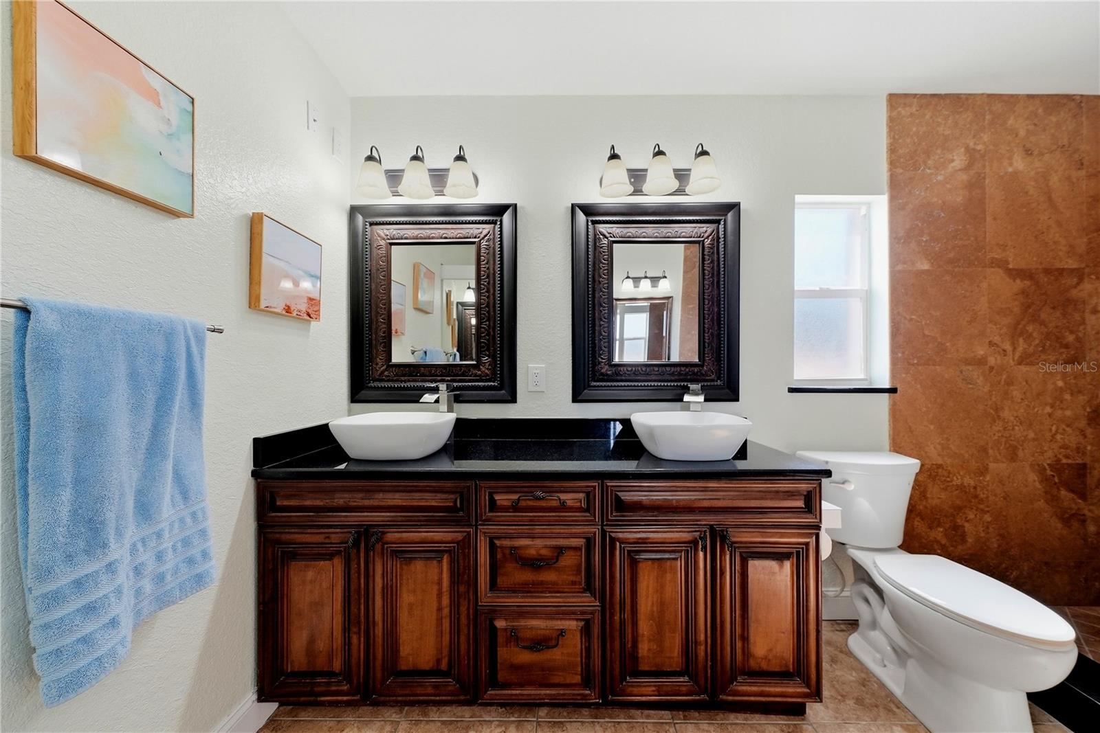 3006 W SAINT CONRAD ST — photo 35