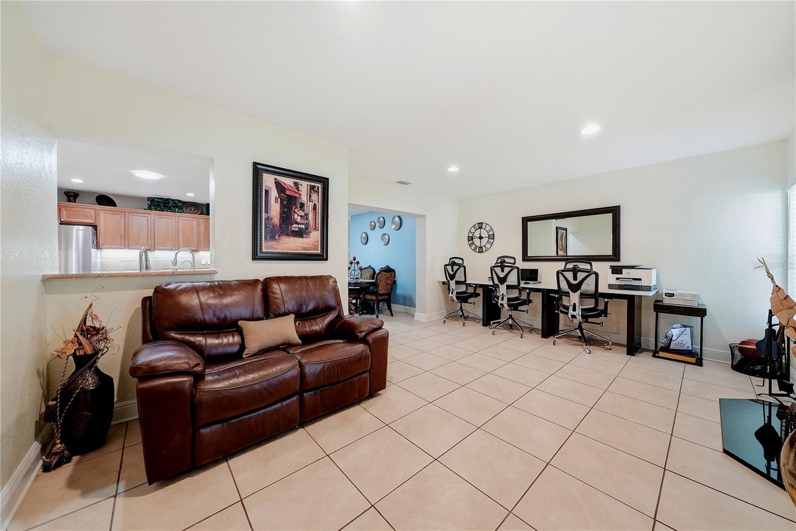 3006 W SAINT CONRAD ST — photo 15