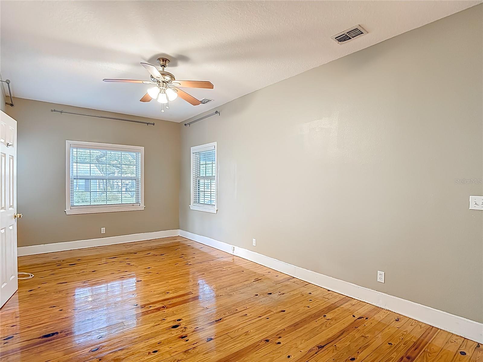 3002 W ARCH ST — photo 45