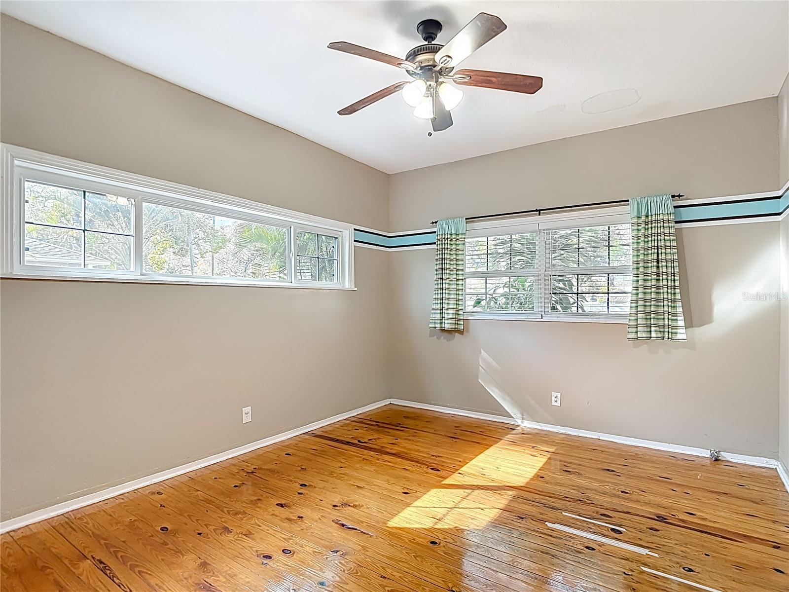 3002 W ARCH ST — photo 40