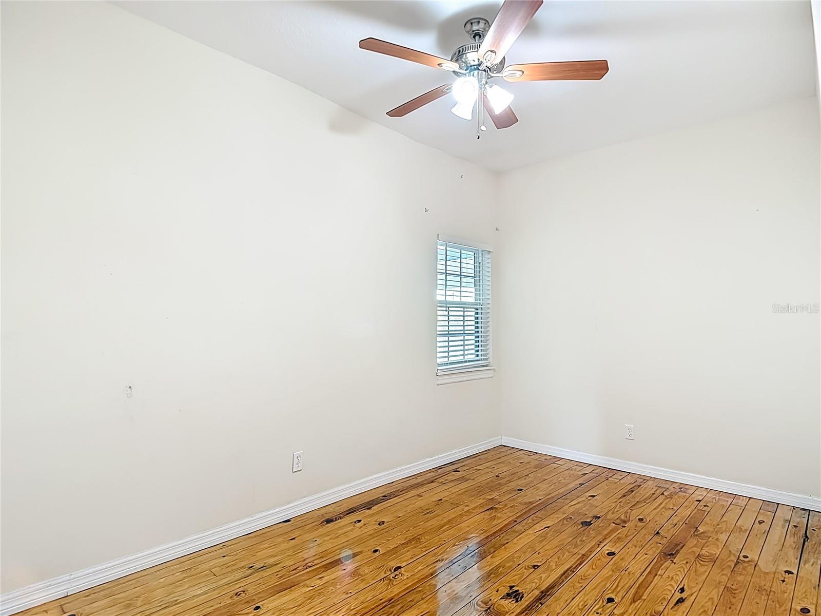 3002 W ARCH ST — photo 30