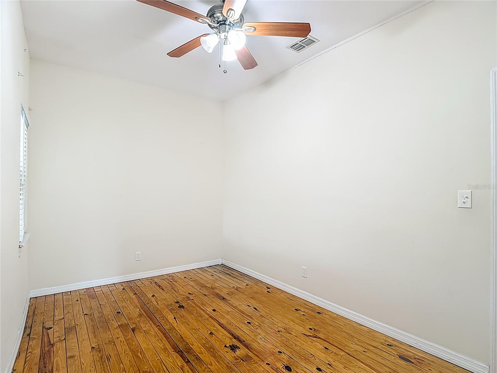 3002 W ARCH ST — photo 31