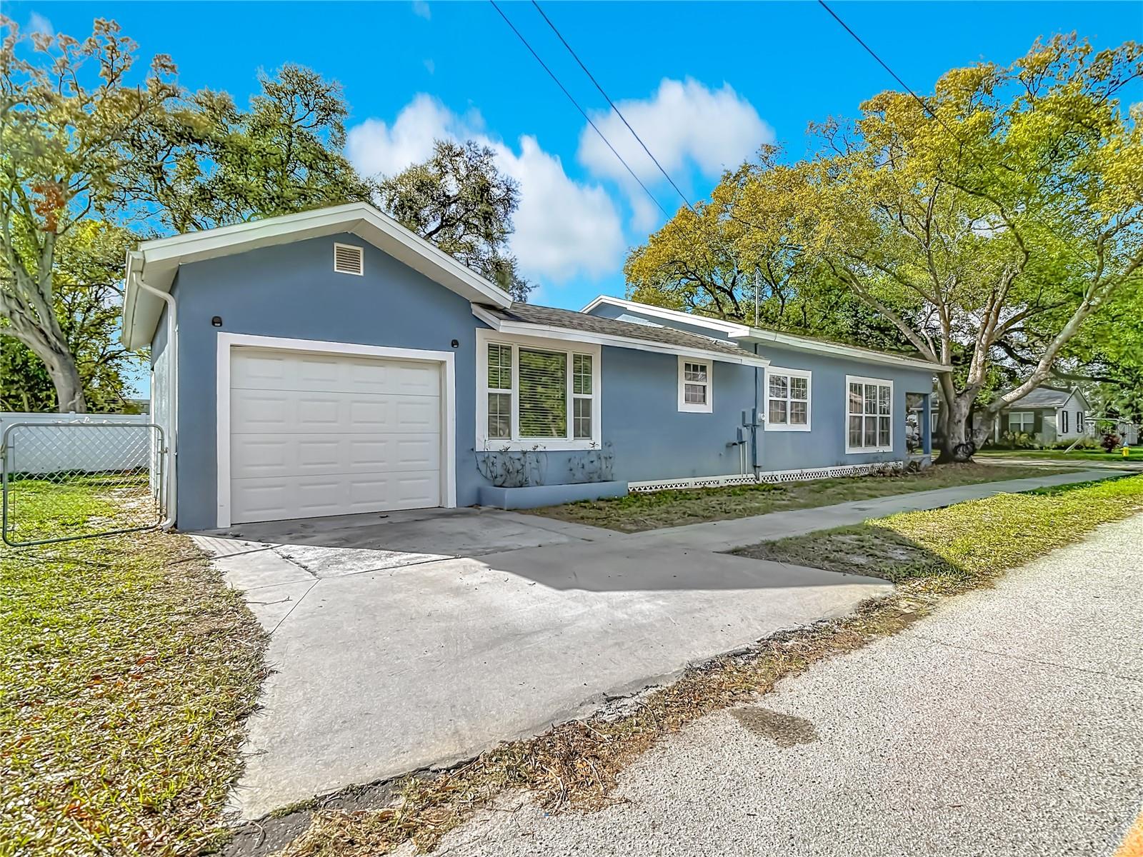 3002 W ARCH ST — photo 60