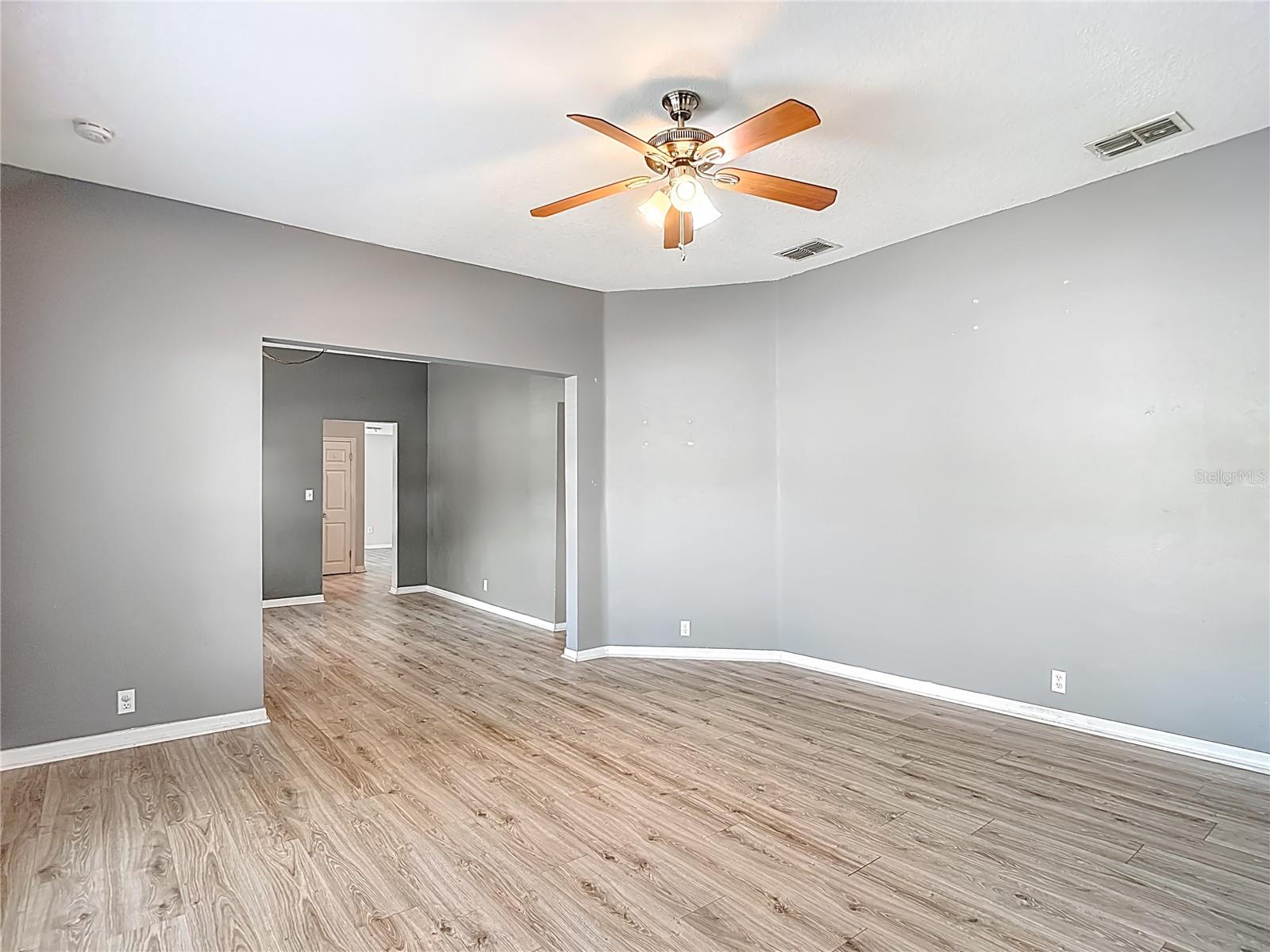3002 W ARCH ST — photo 11