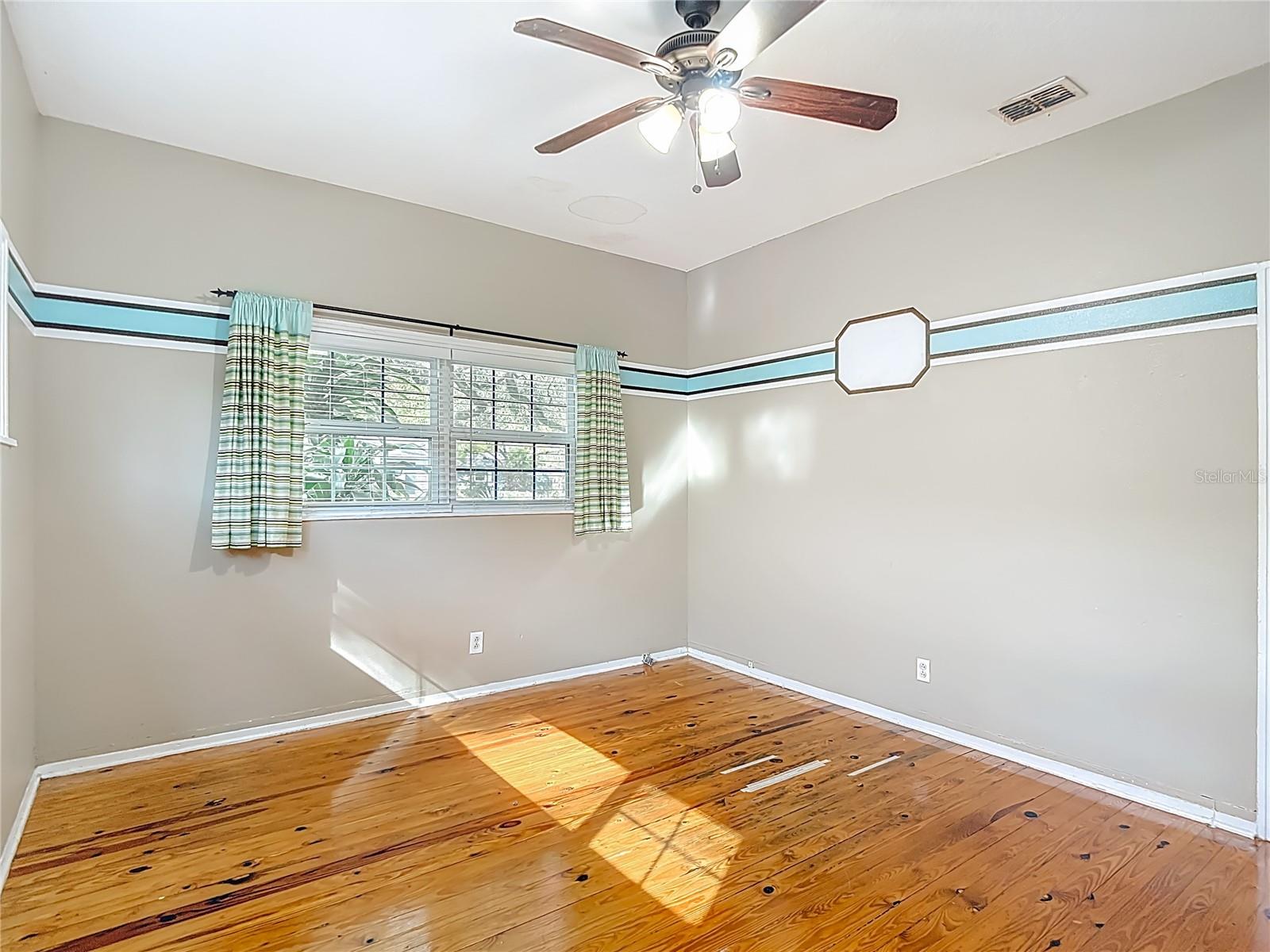 3002 W ARCH ST — photo 41