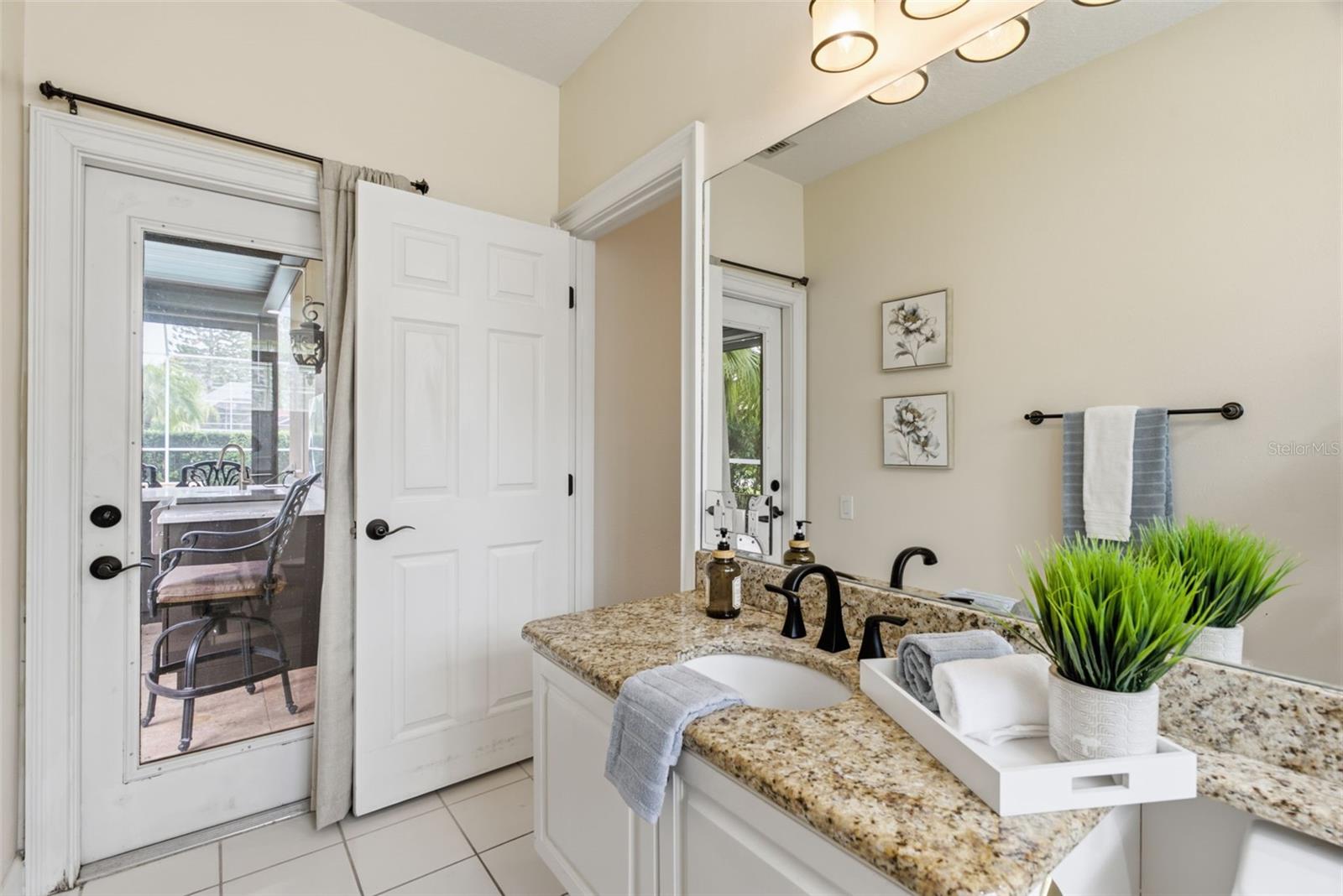 18655 AVENUE CAPRI — photo 28