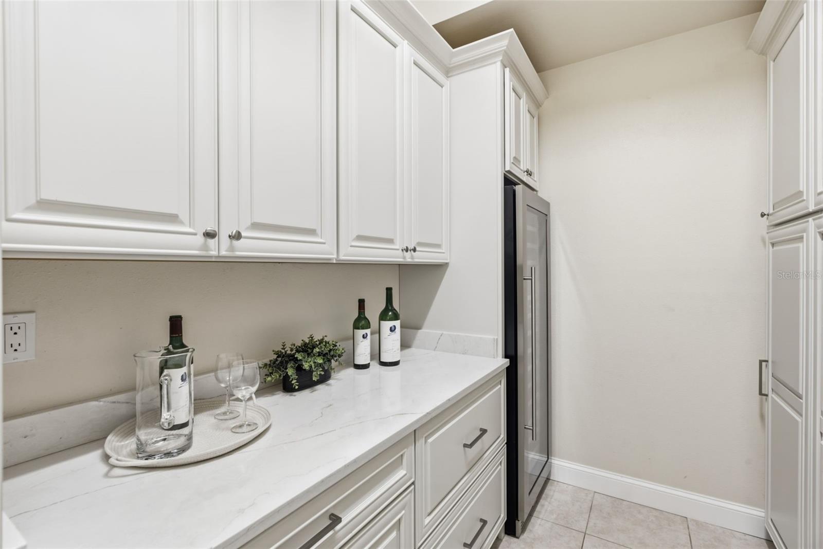18655 AVENUE CAPRI — photo 31