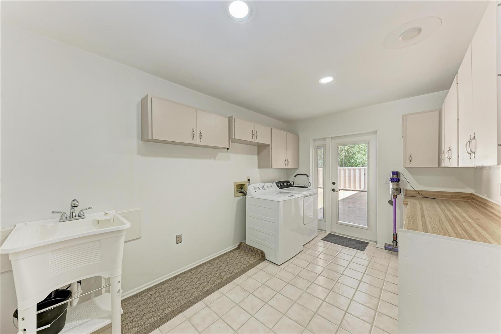 6416 WOOD OWL CIR — photo 33