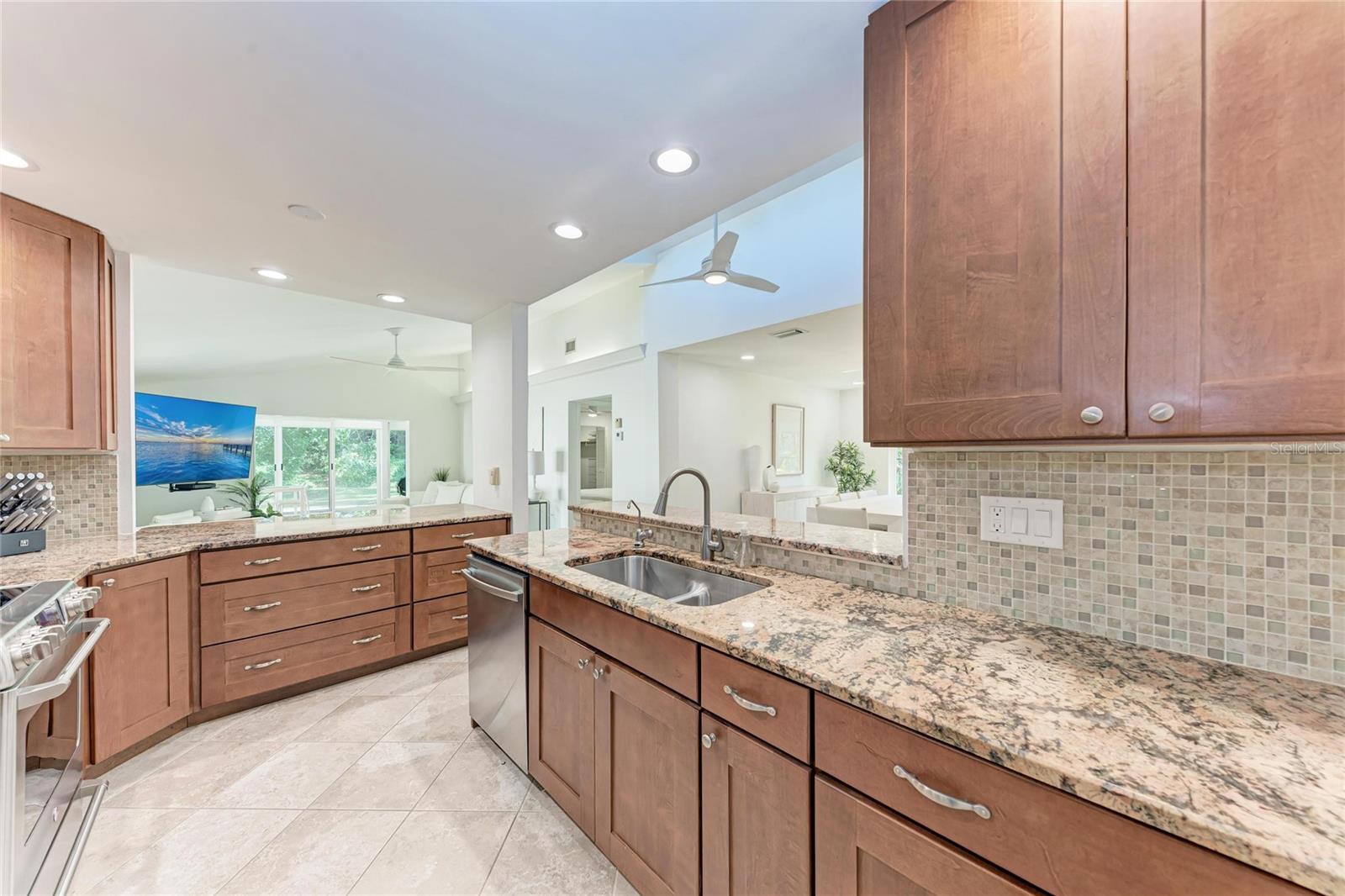 6416 WOOD OWL CIR — photo 12