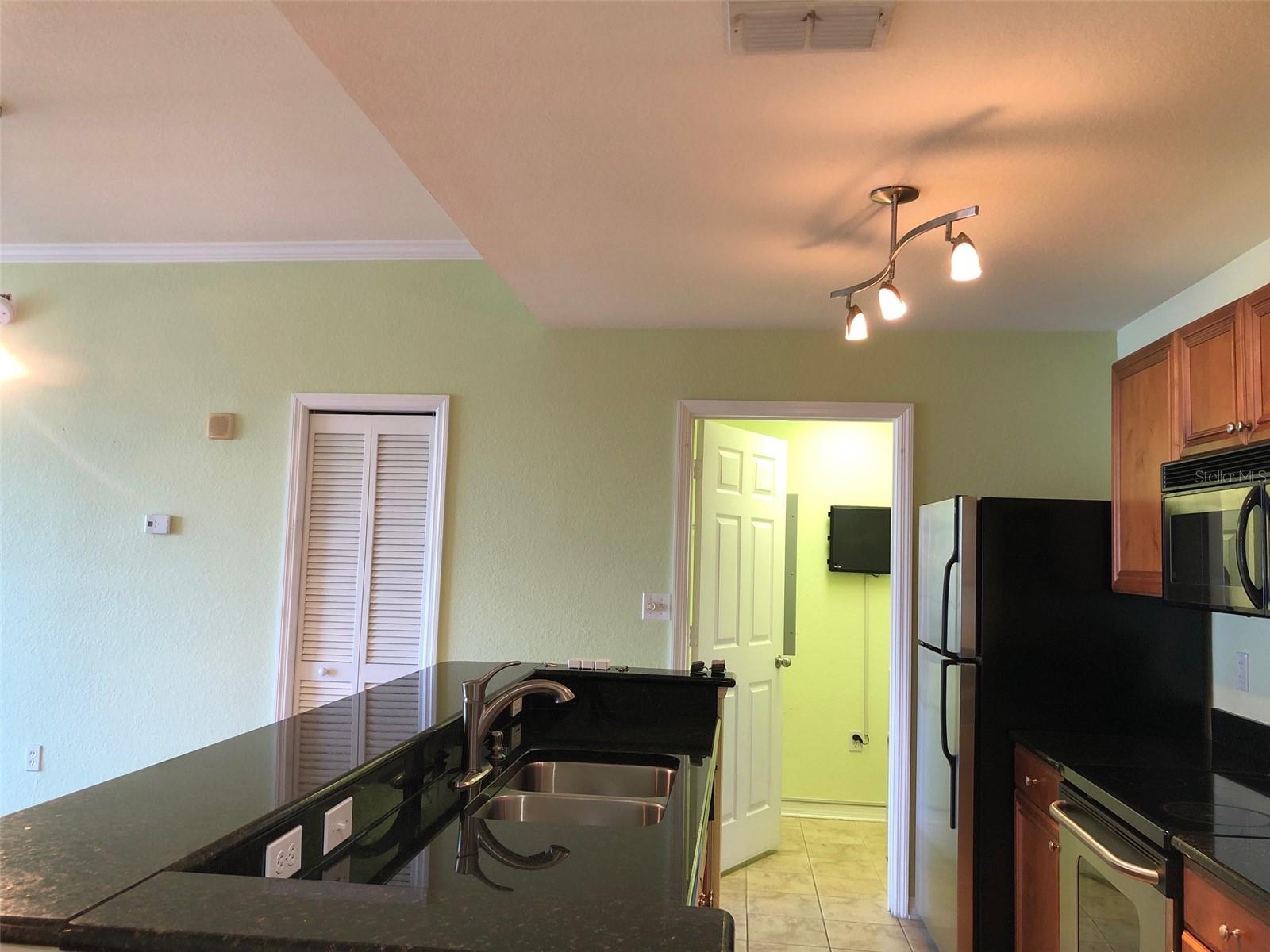 700 S HARBOUR ISLAND BLVD #523 — photo 10
