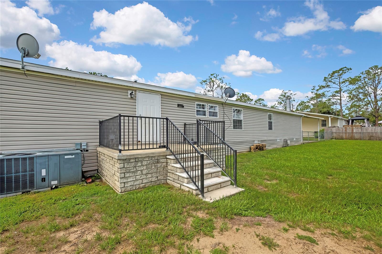 36125 WHITE FIR WAY — photo 38