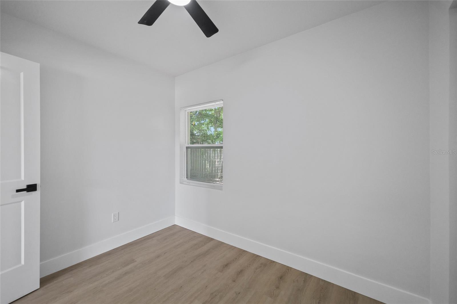 412 20TH AVE W — photo 21