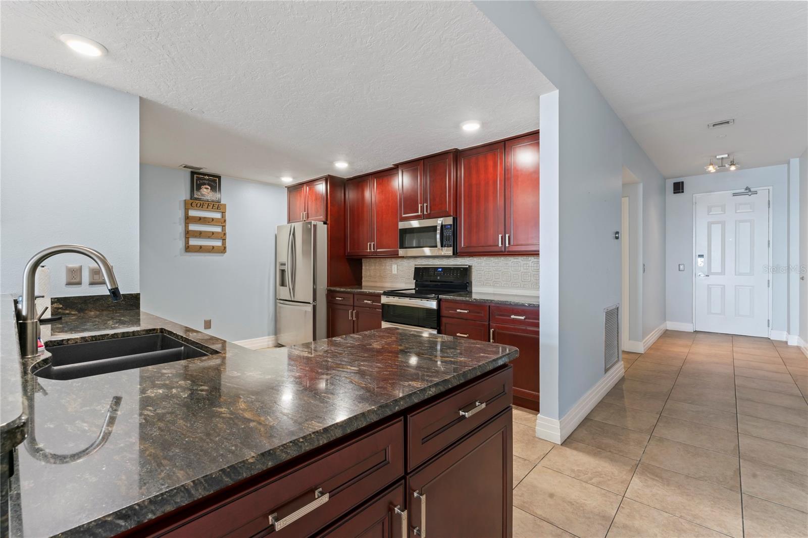 1108 N FRANKLIN ST #707 — photo 15