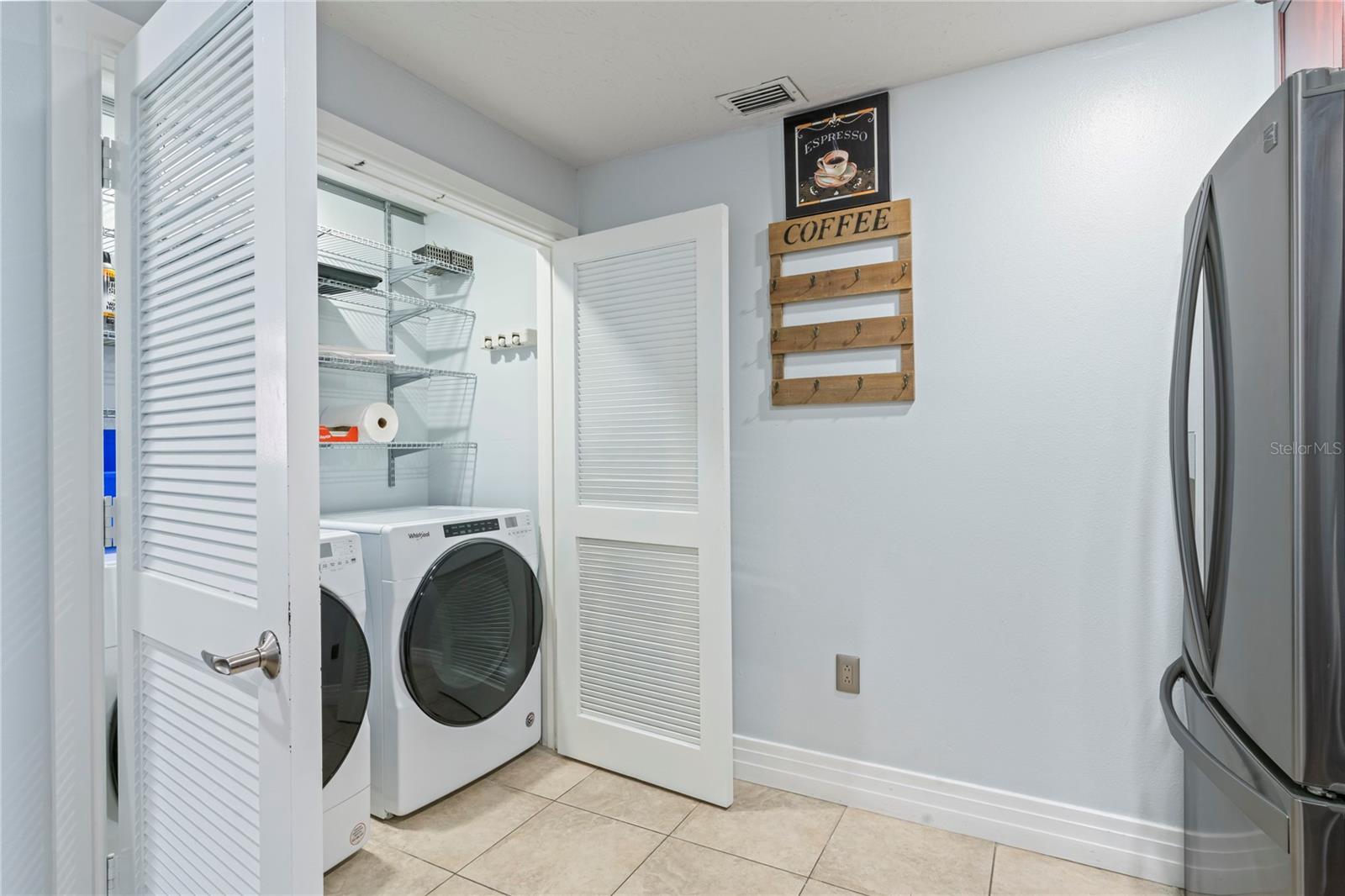 1108 N FRANKLIN ST #707 — photo 20
