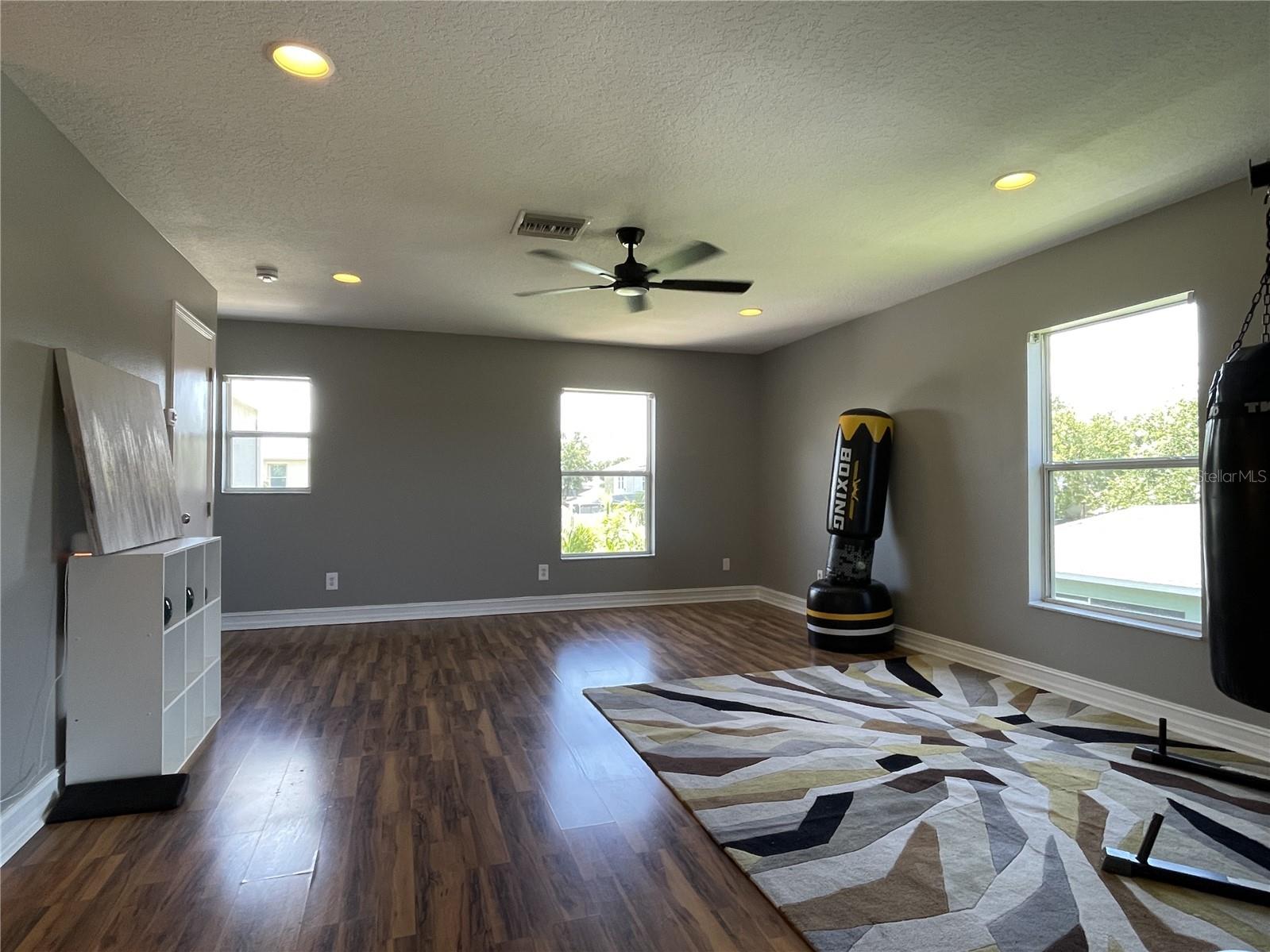 5036 WHISTLING PINES CT — photo 10