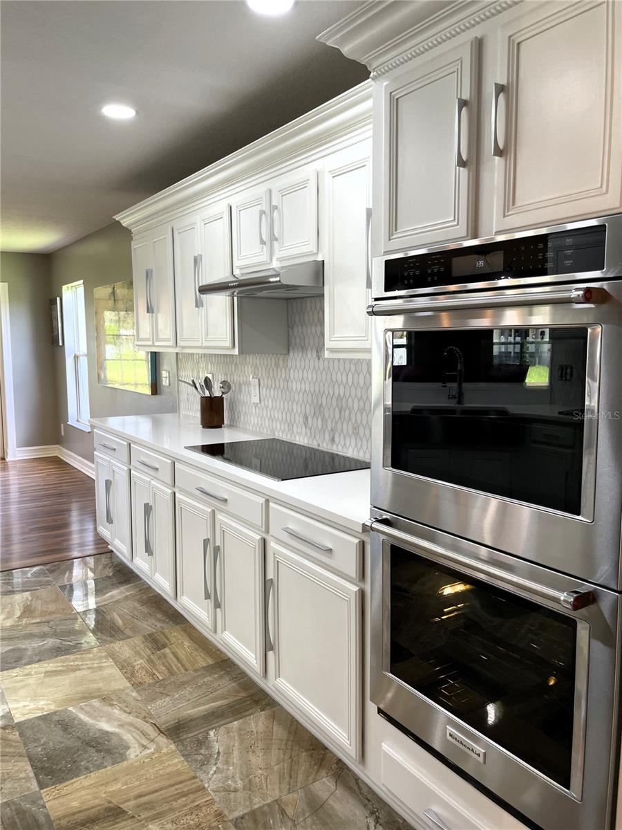 5036 WHISTLING PINES CT — photo 2