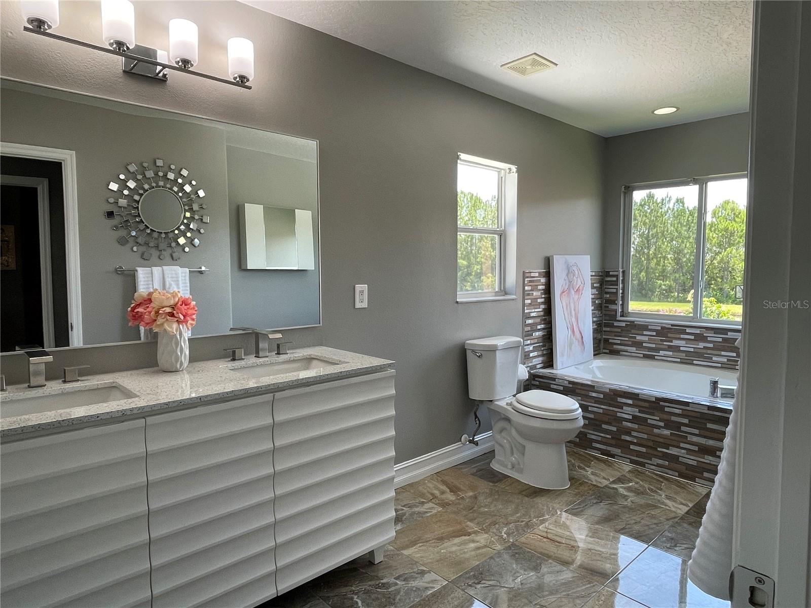 5036 WHISTLING PINES CT — photo 4