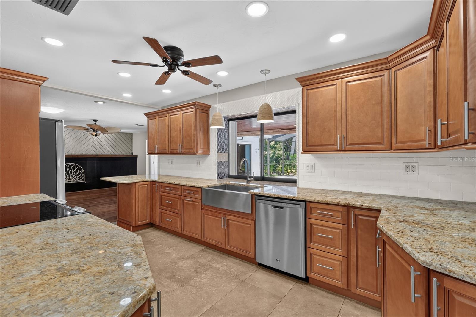 3781 COUNTRYSIDE RD — photo 12