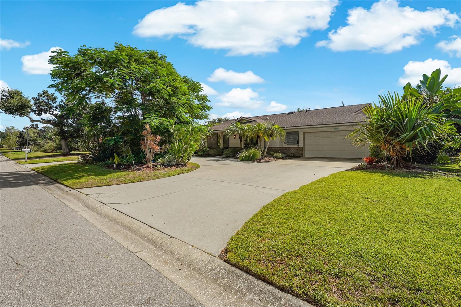 3781 COUNTRYSIDE RD — photo 58