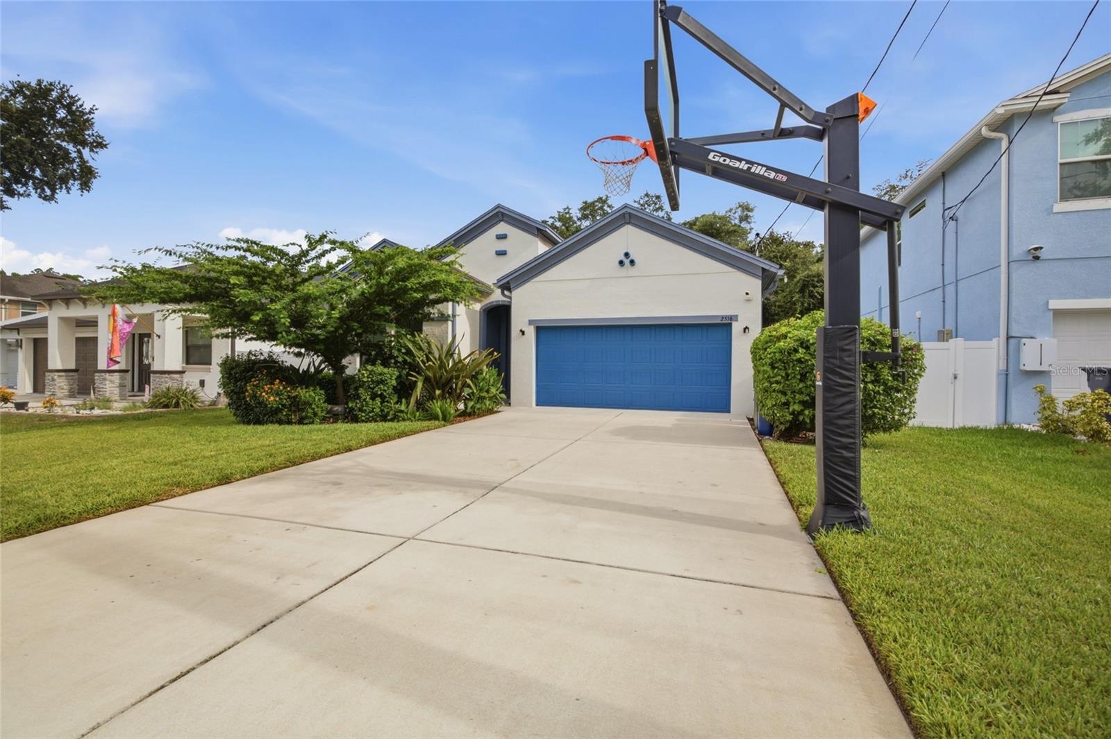 2516 W CURTIS ST — photo 3