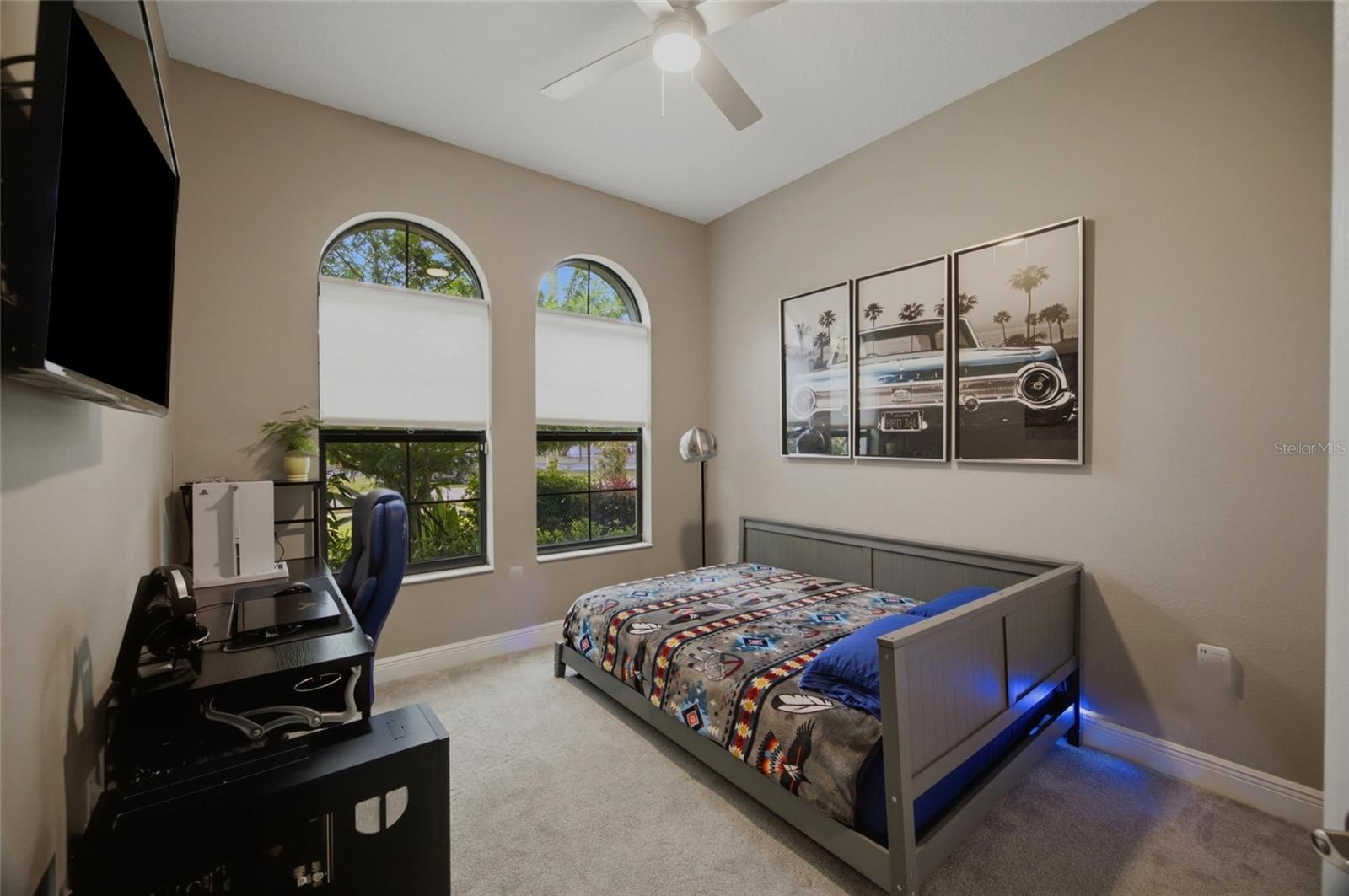 2516 W CURTIS ST — photo 25
