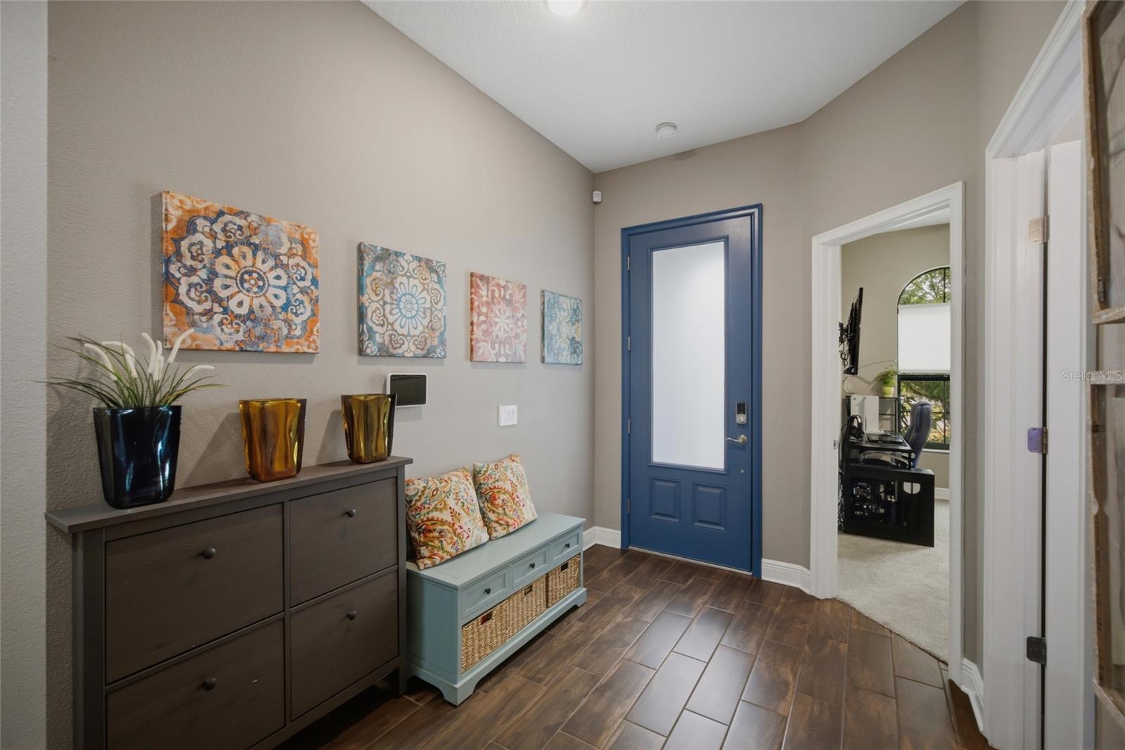 2516 W CURTIS ST — photo 4
