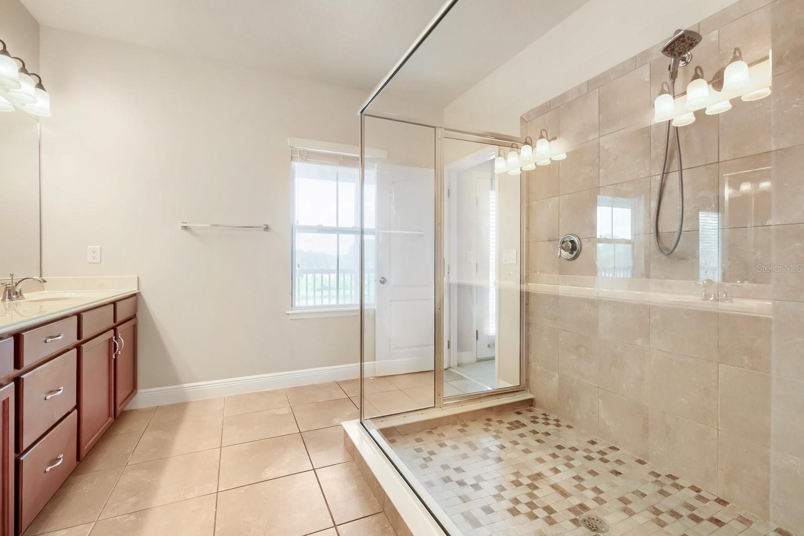 11724 CASA LAGO LN — photo 29