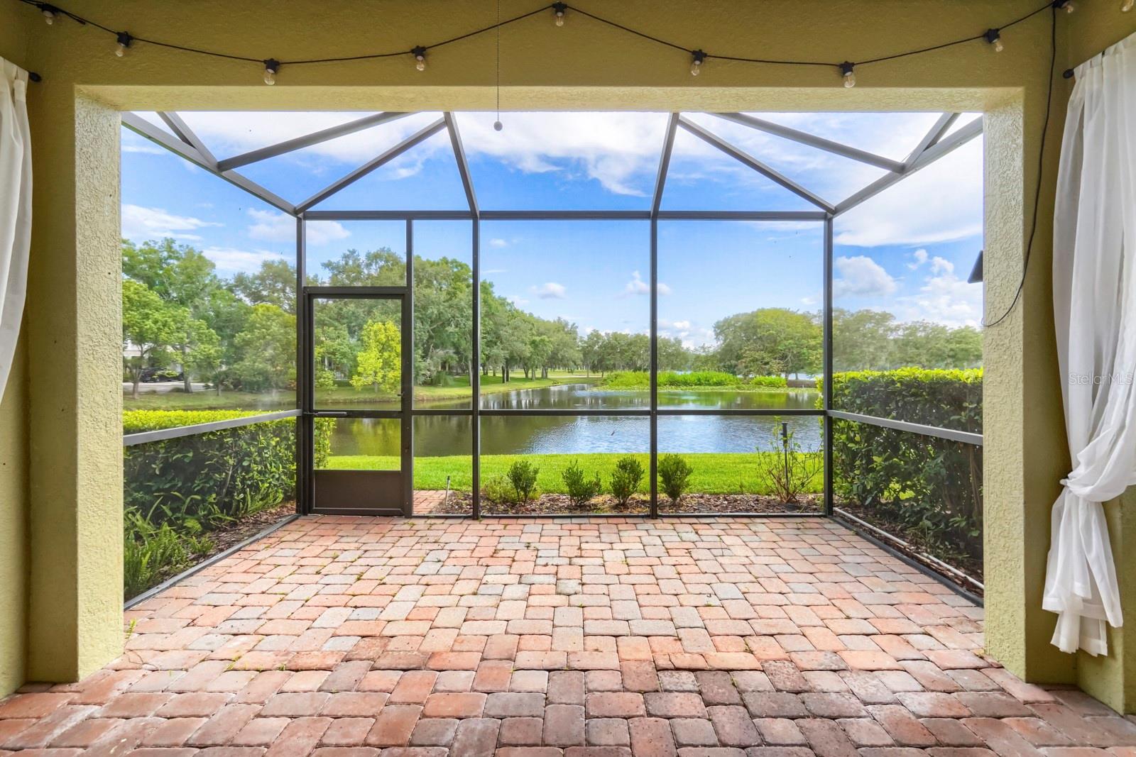 11724 CASA LAGO LN — photo 35
