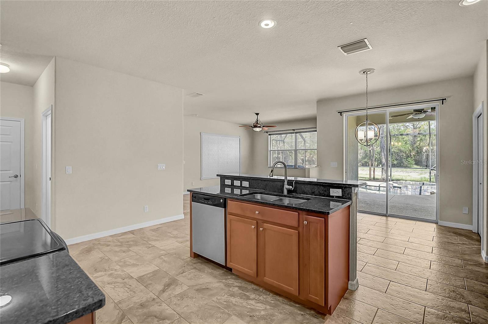 11691 BREADFRUIT LN — photo 4