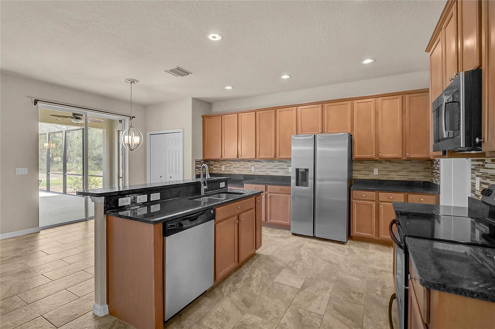 11691 BREADFRUIT LN — photo 3