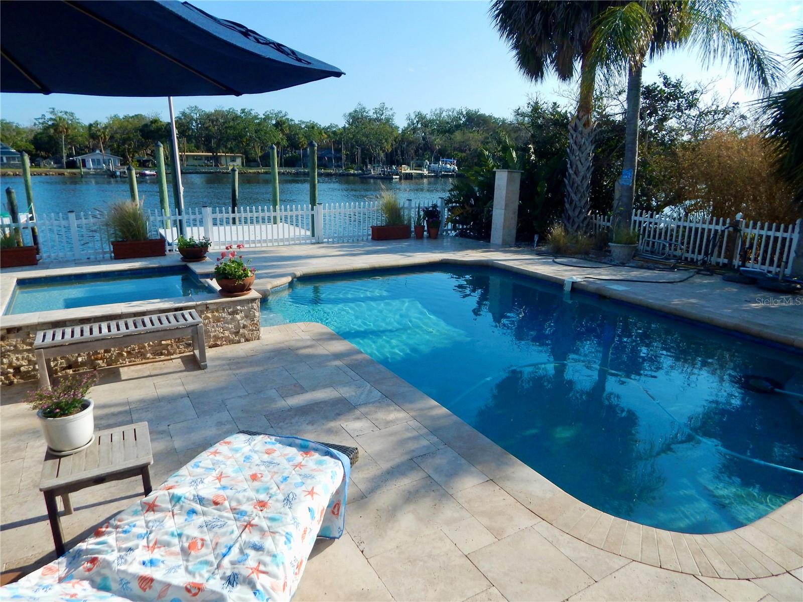 8025 ISLAND DR — photo 34