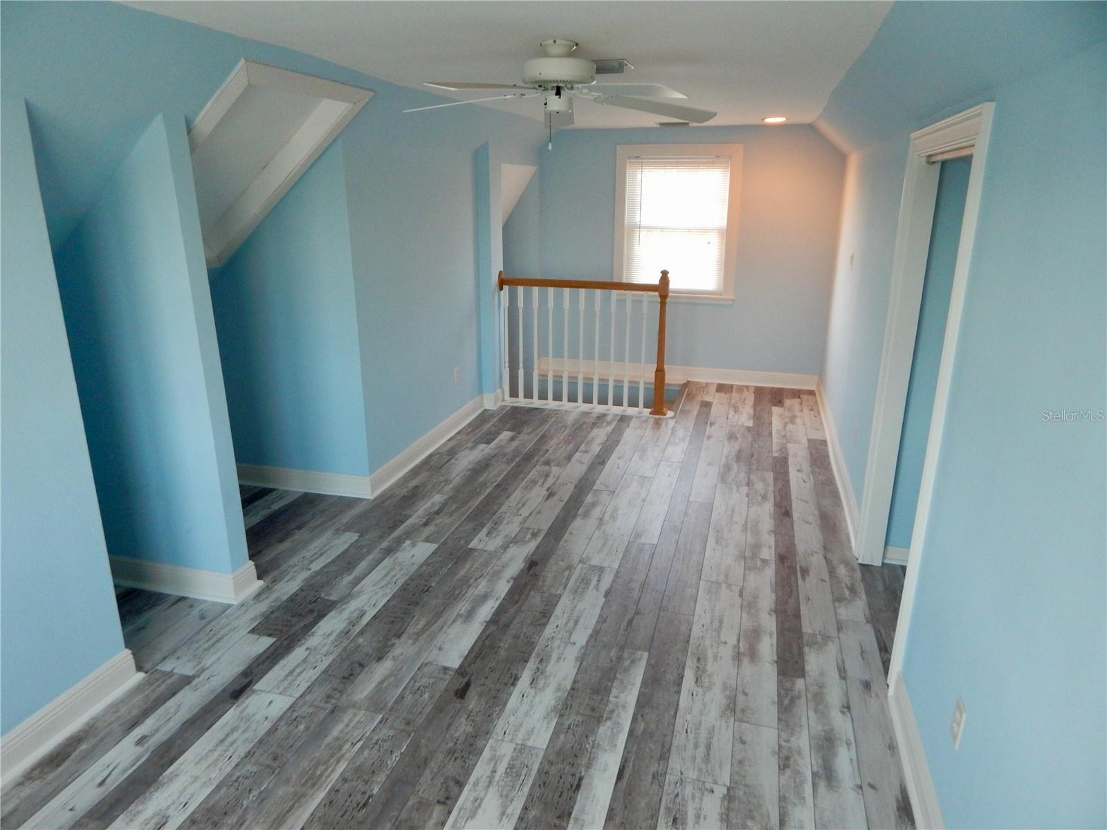8025 ISLAND DR — photo 28