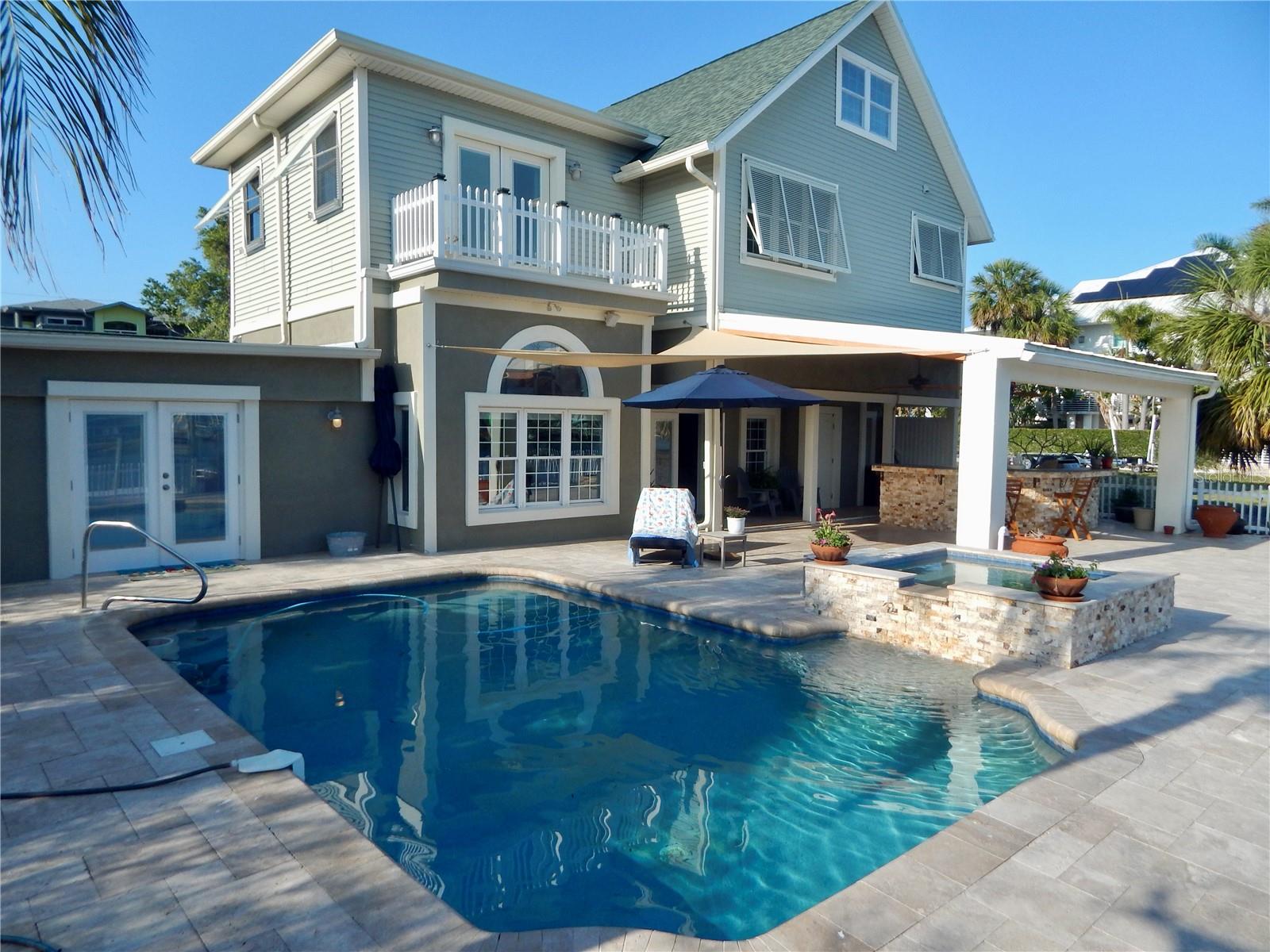 8025 ISLAND DR — photo 3