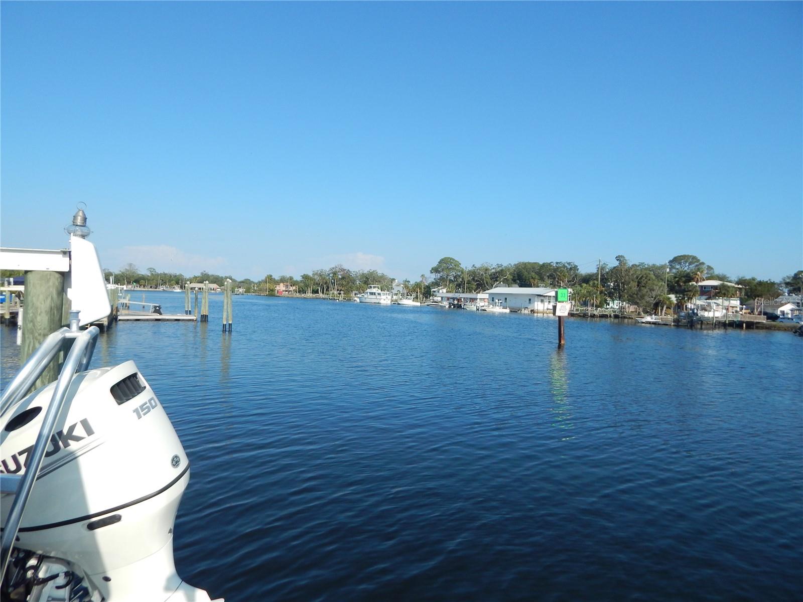 8025 ISLAND DR — photo 32