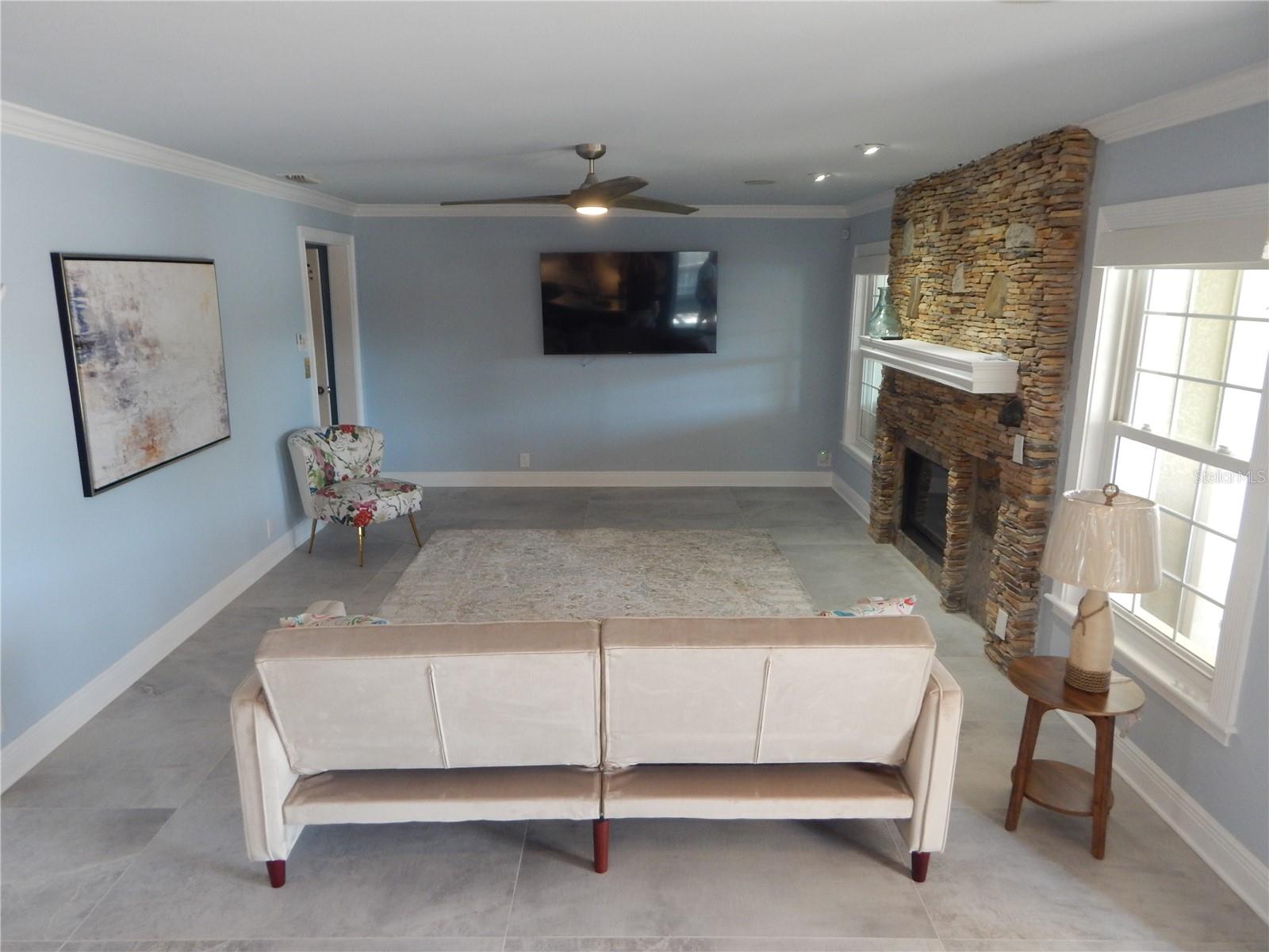 8025 ISLAND DR — photo 27